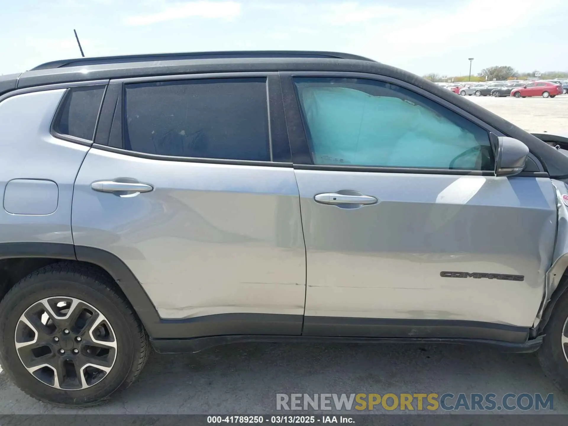 12 fotografías del automóvil dañado 3C4NJDDB9MT527131 JEEP COMPASS 2021