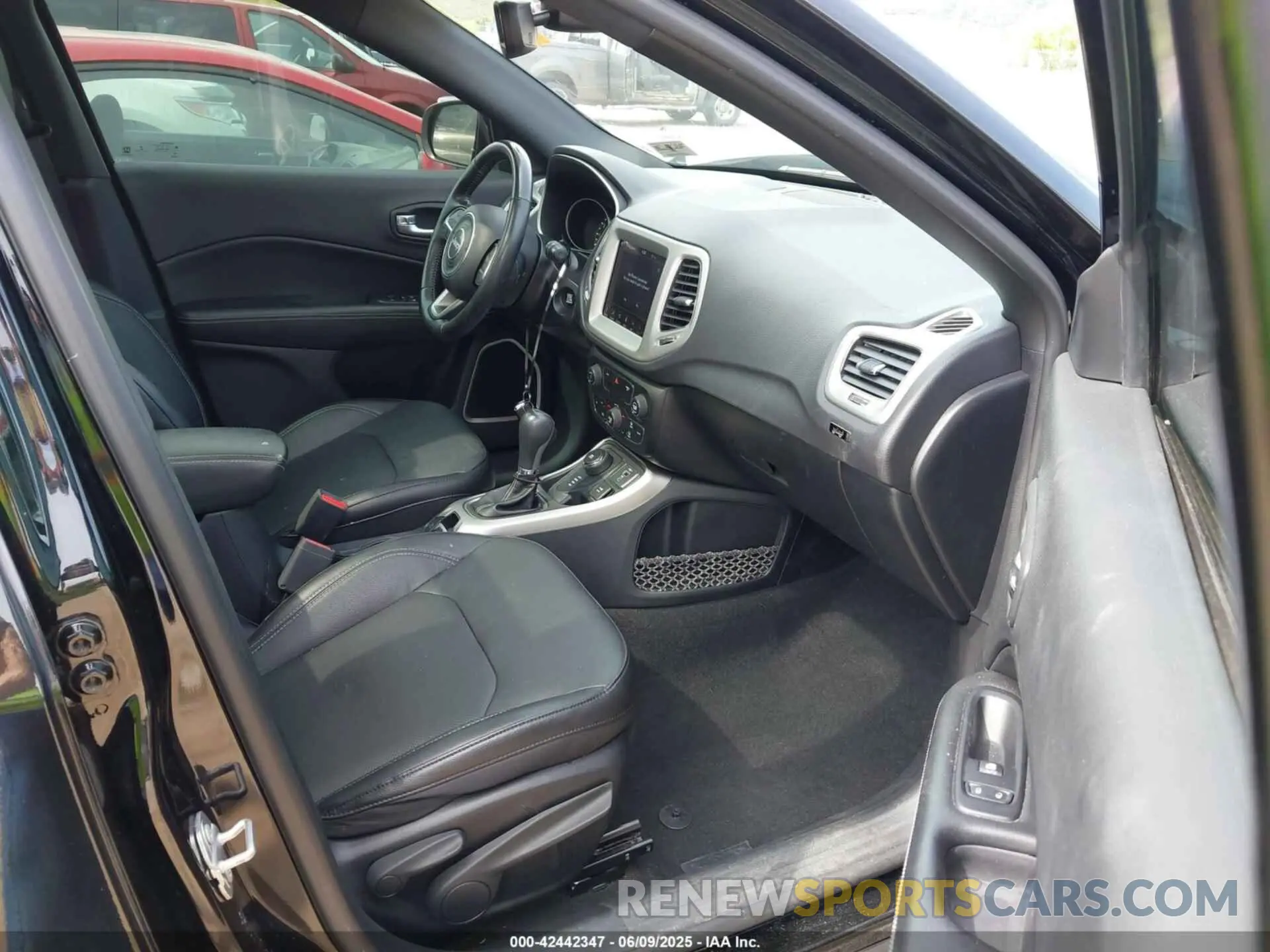 5 fotografías del automóvil dañado 3C4NJDEB0MT548139 JEEP COMPASS 2021
