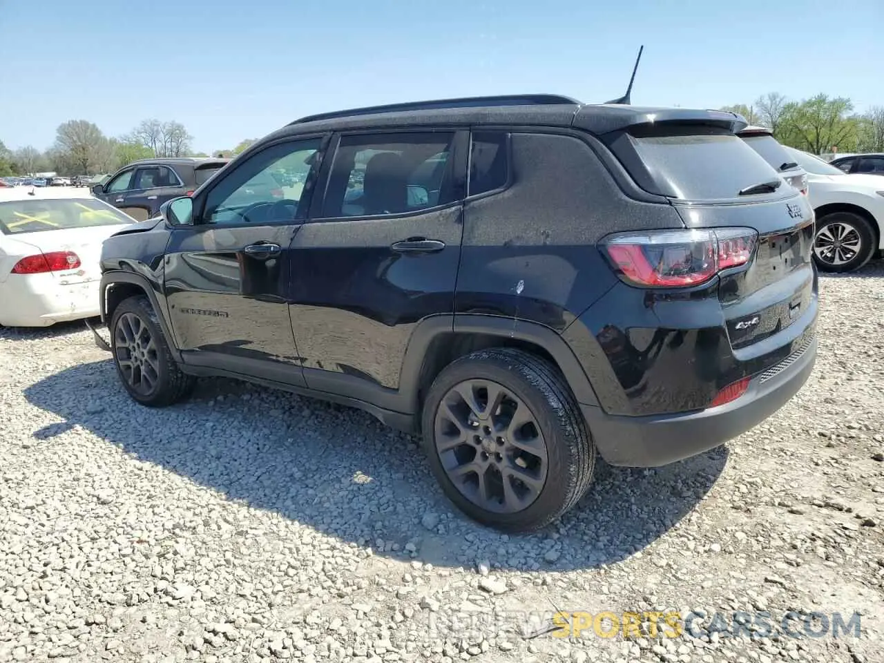2 fotografías del automóvil dañado 3C4NJDEB1MT513691 JEEP COMPASS 2021