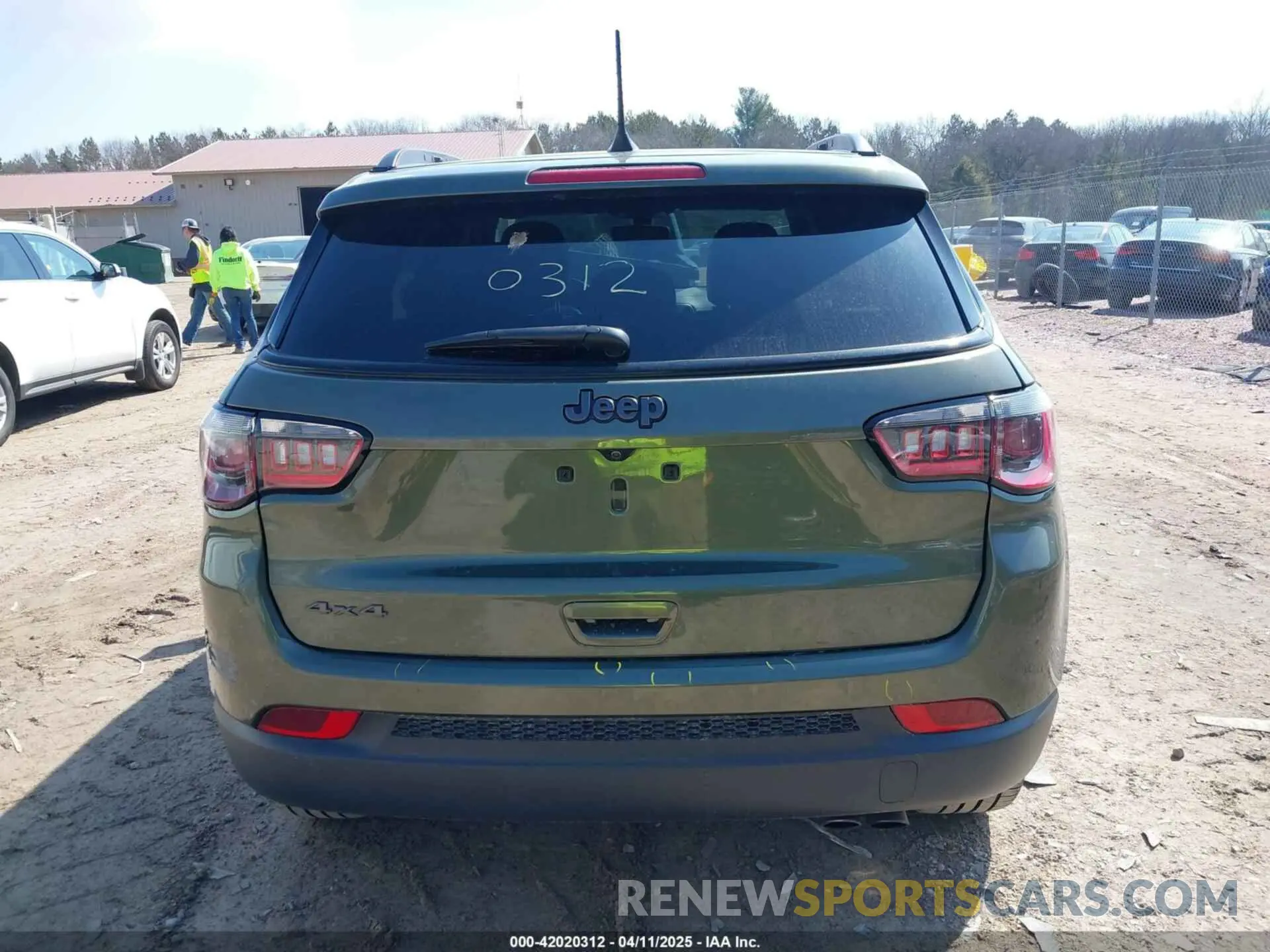 17 fotografías del automóvil dañado 3C4NJDEB2MT560454 JEEP COMPASS 2021