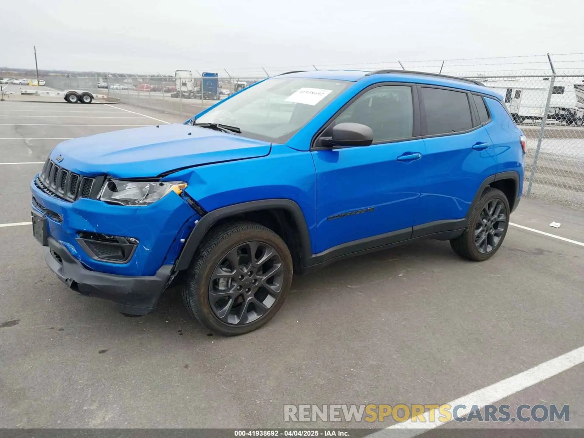 2 fotografías del automóvil dañado 3C4NJDEB5MT529070 JEEP COMPASS 2021