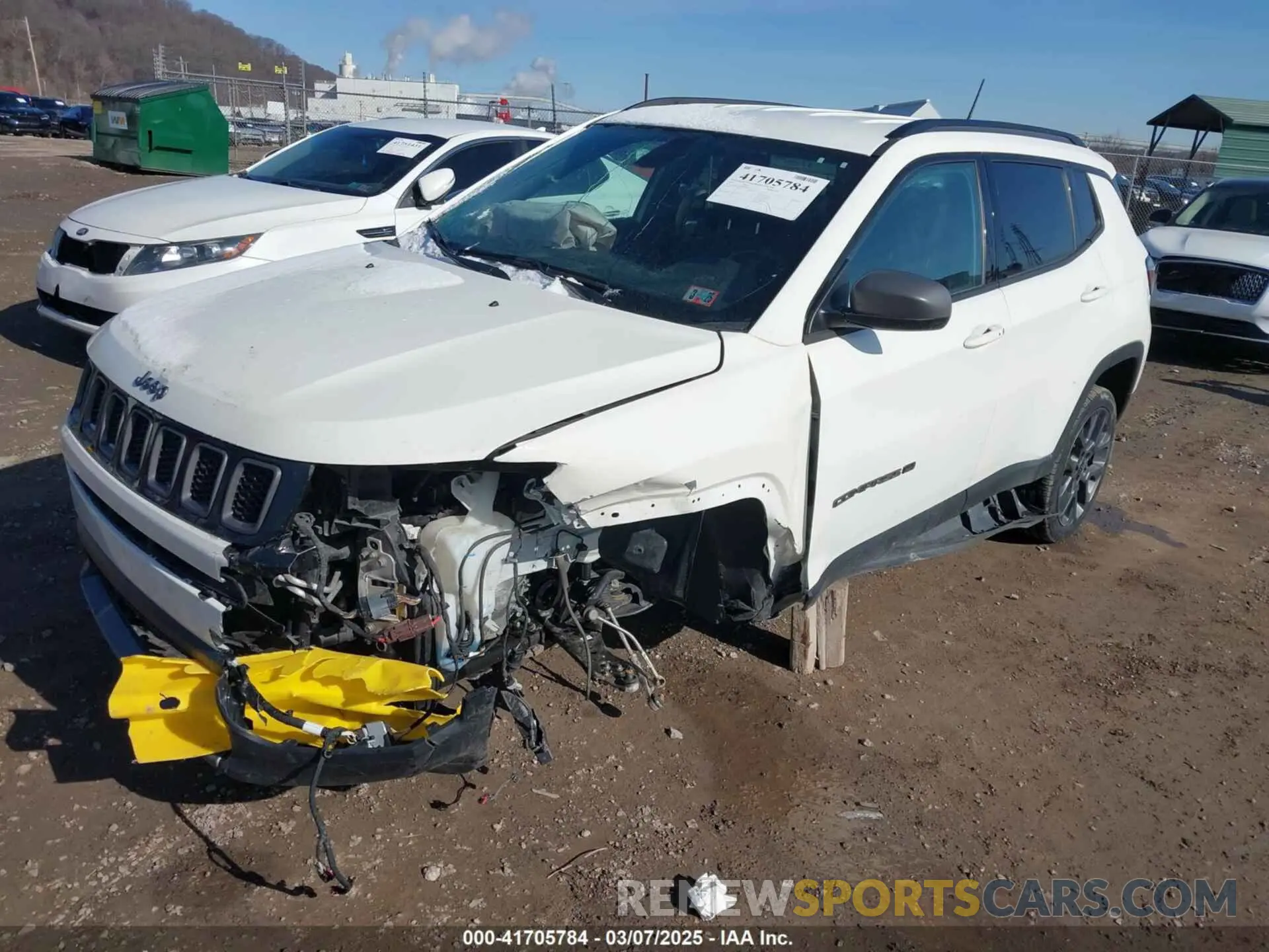 2 fotografías del automóvil dañado 3C4NJDEB5MT584554 JEEP COMPASS 2021