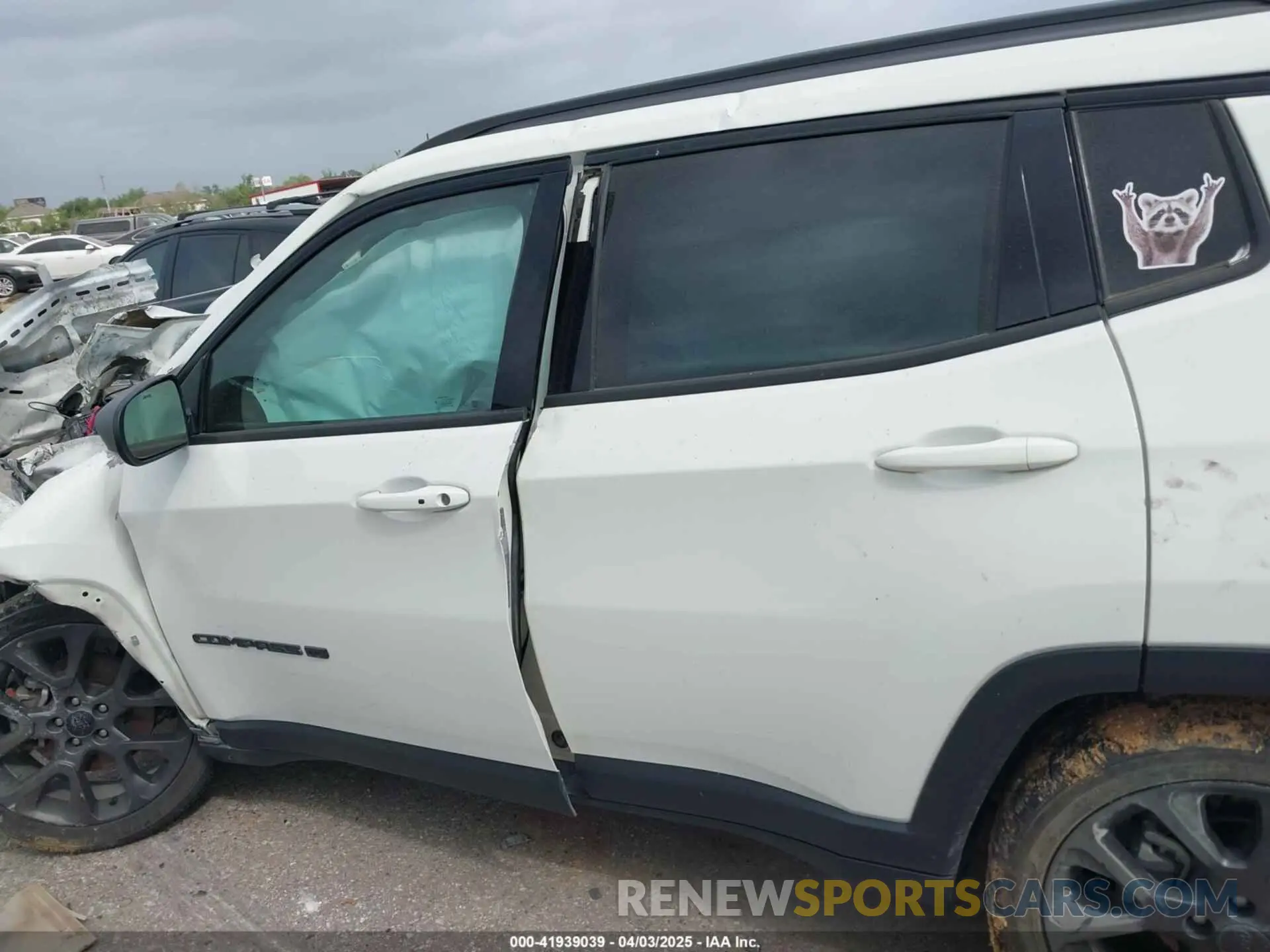 13 fotografías del automóvil dañado 3C4NJDEB5MT596218 JEEP COMPASS 2021