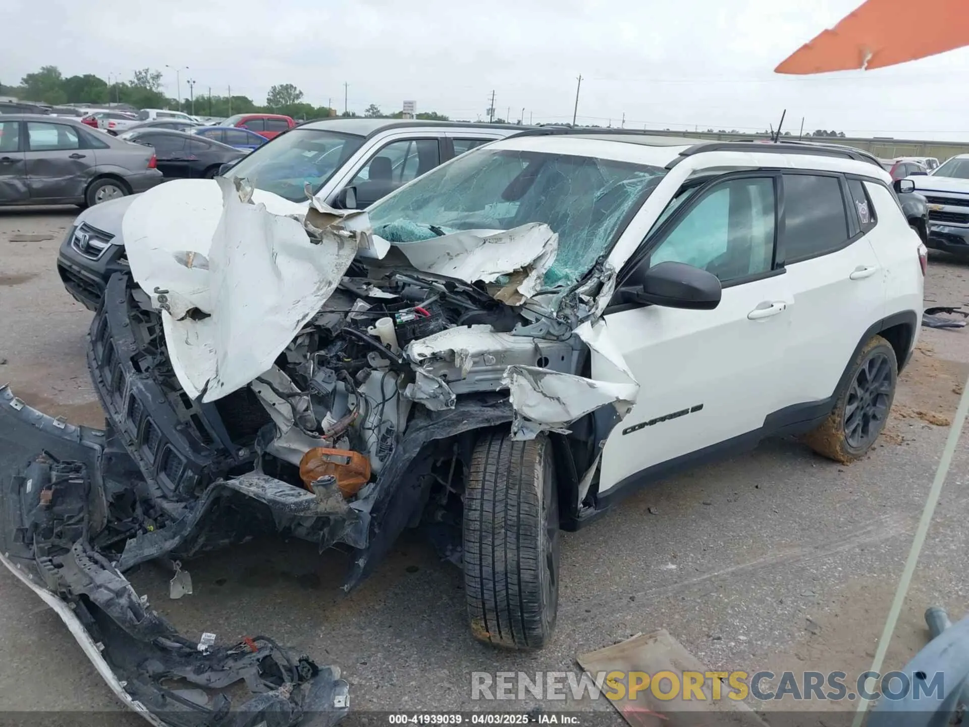 2 fotografías del automóvil dañado 3C4NJDEB5MT596218 JEEP COMPASS 2021