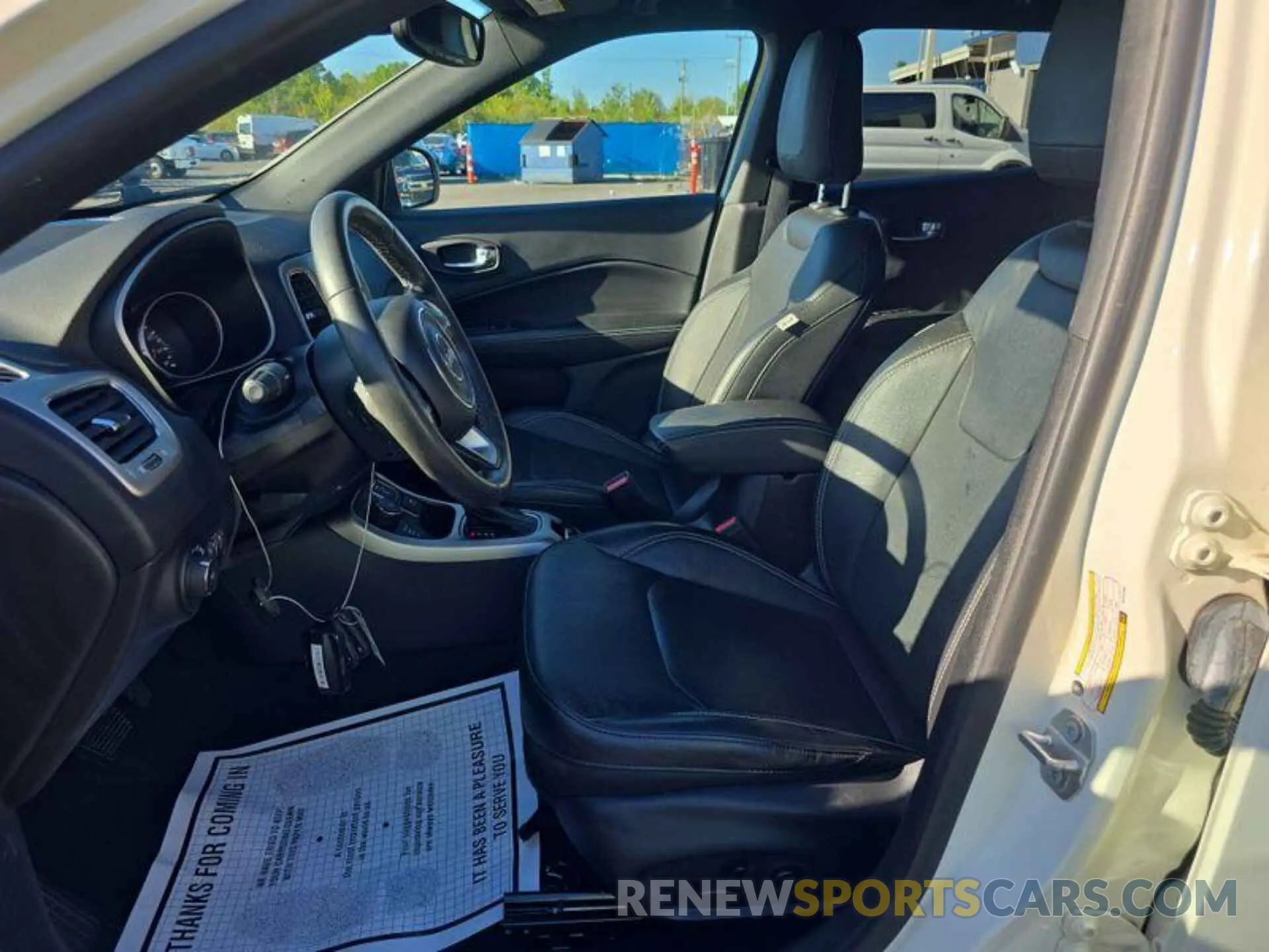 12 fotografías del automóvil dañado 3C4NJDEB7MT524999 JEEP COMPASS 2021