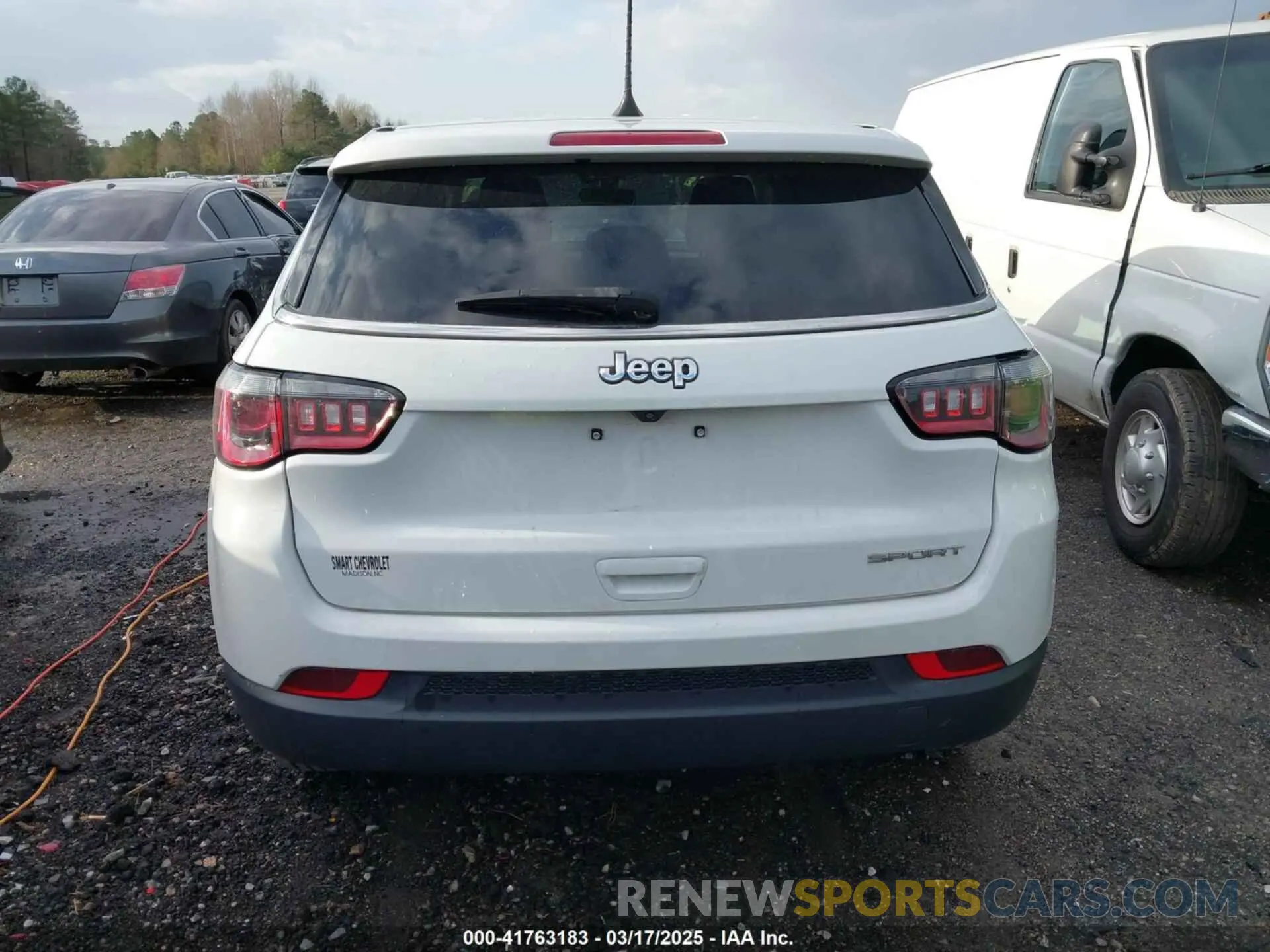 17 fotografías del automóvil dañado 3C4NJCAB4NT121306 JEEP COMPASS 2022