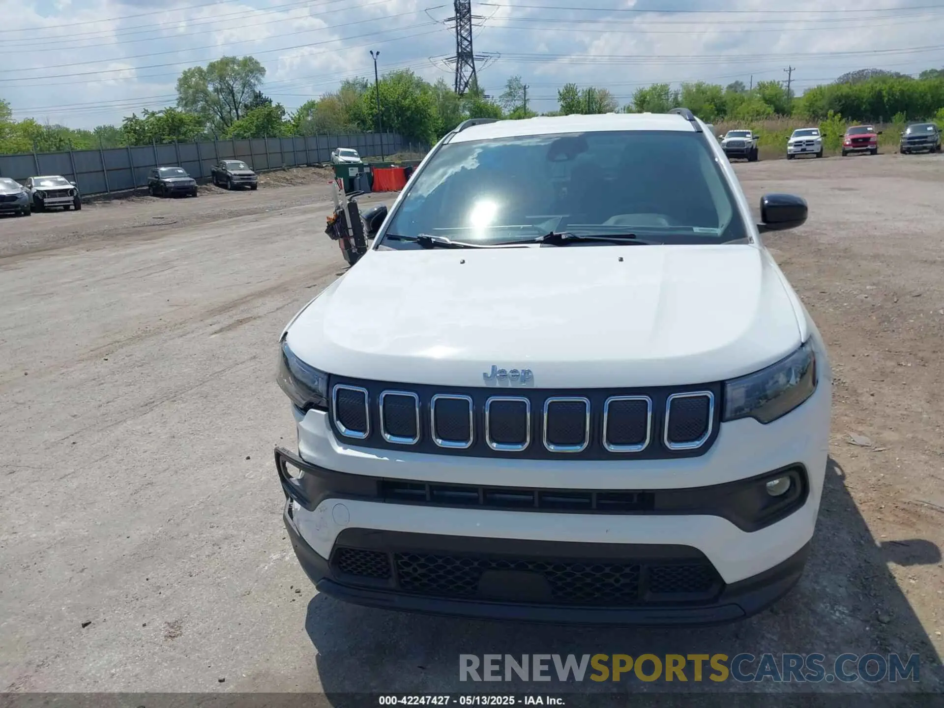 12 fotografías del automóvil dañado 3C4NJCBB0NT189262 JEEP COMPASS 2022