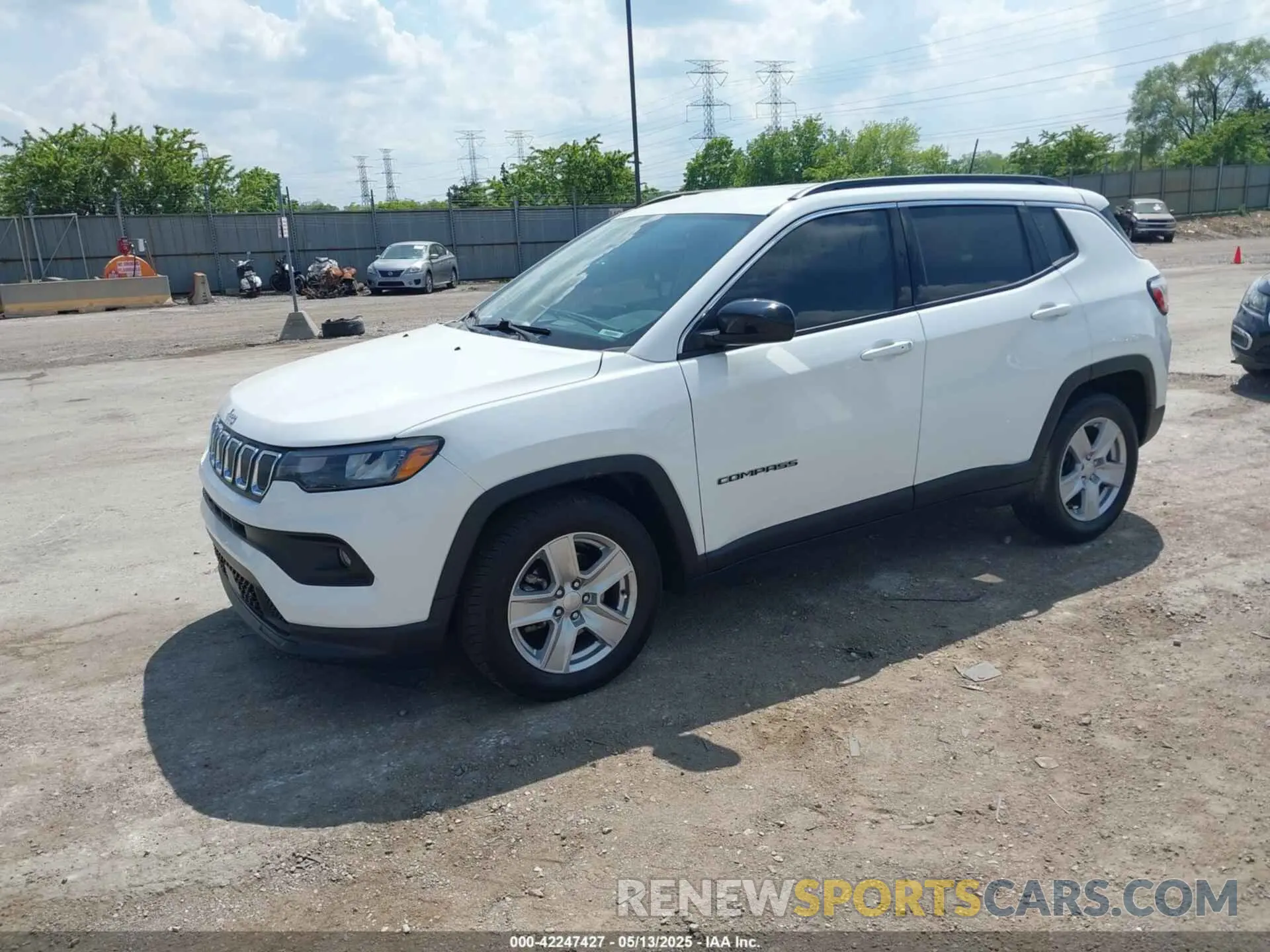 2 fotografías del automóvil dañado 3C4NJCBB0NT189262 JEEP COMPASS 2022