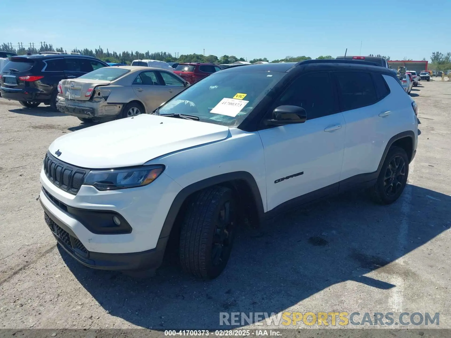 2 fotografías del automóvil dañado 3C4NJCBB0NT235267 JEEP COMPASS 2022