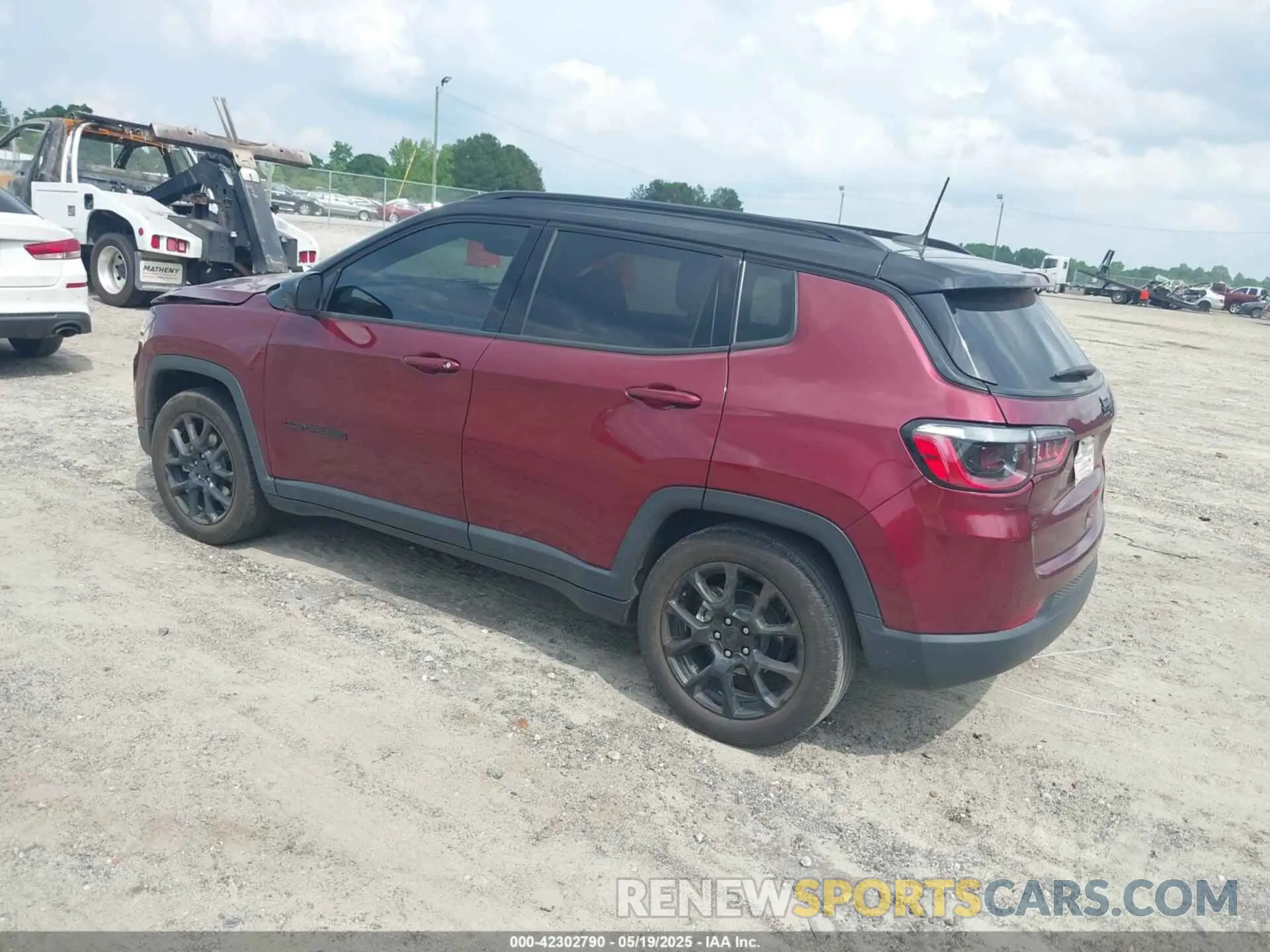3 fotografías del automóvil dañado 3C4NJCBB2NT210970 JEEP COMPASS 2022