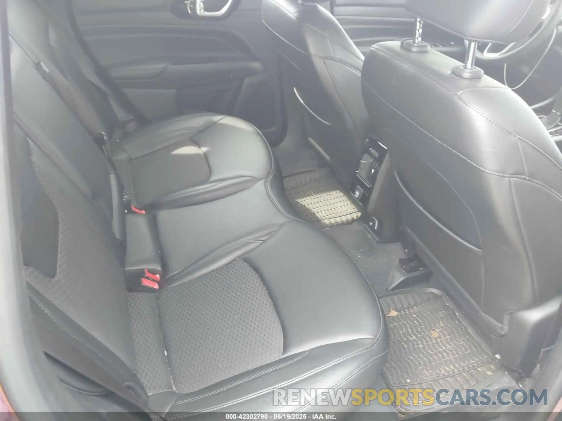8 fotografías del automóvil dañado 3C4NJCBB2NT210970 JEEP COMPASS 2022