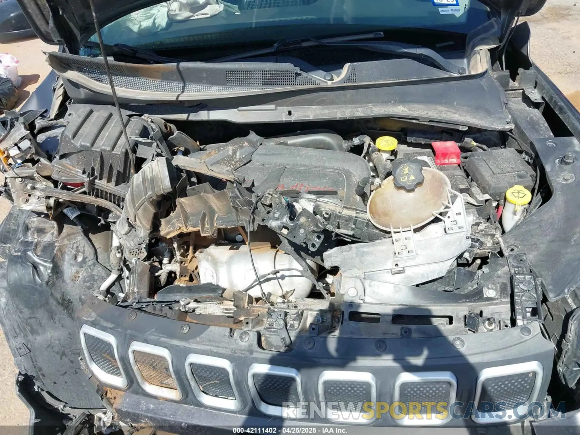 10 fotografías del automóvil dañado 3C4NJCBB5NT106599 JEEP COMPASS 2022