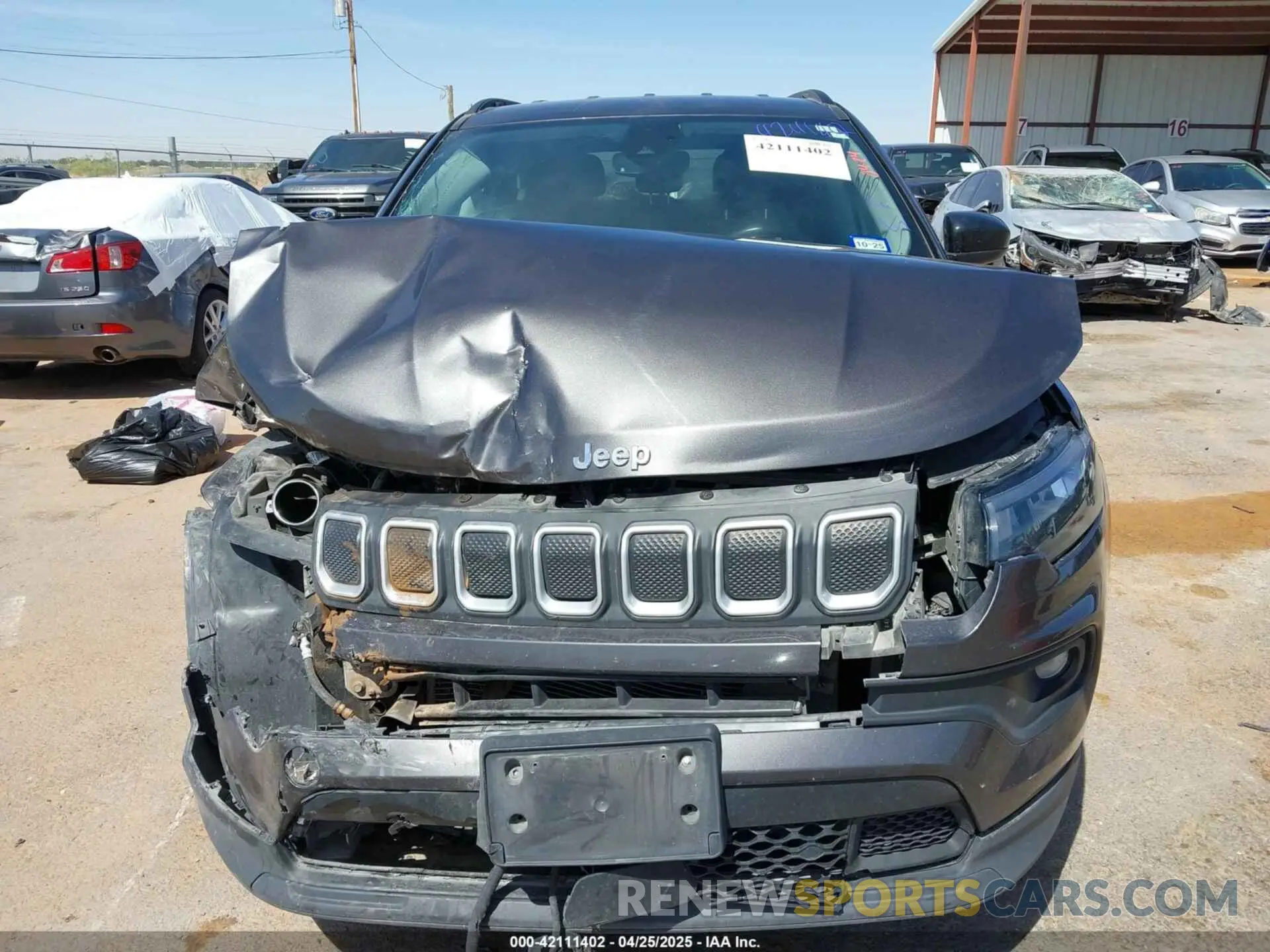 11 fotografías del automóvil dañado 3C4NJCBB5NT106599 JEEP COMPASS 2022