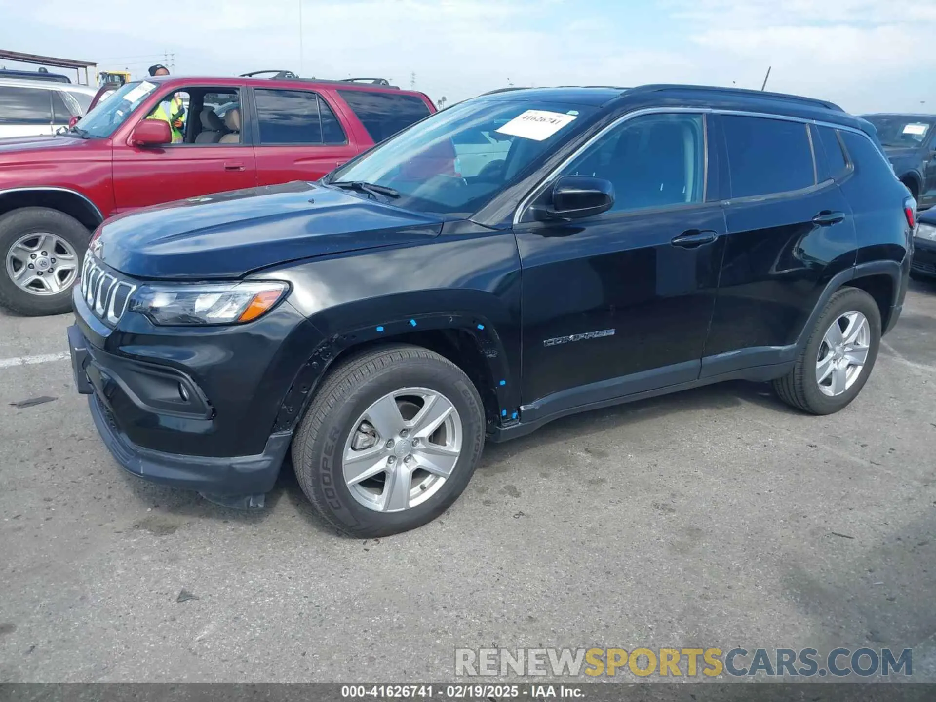 2 fotografías del automóvil dañado 3C4NJCBB5NT139442 JEEP COMPASS 2022