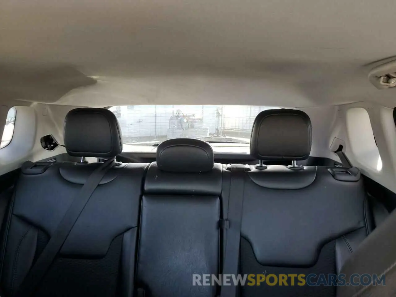 10 fotografías del automóvil dañado 3C4NJCBB5NT218089 JEEP COMPASS 2022
