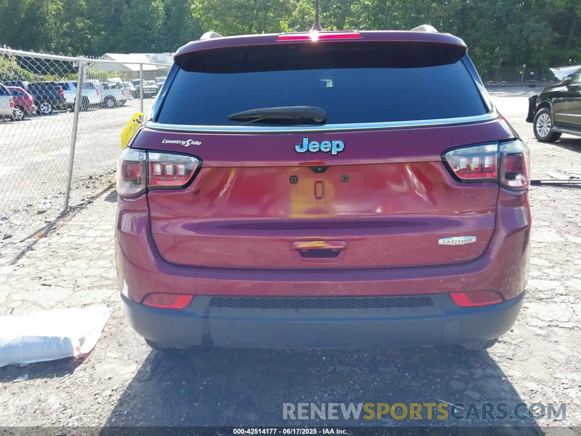 16 fotografías del automóvil dañado 3C4NJCBB6NT119409 JEEP COMPASS 2022