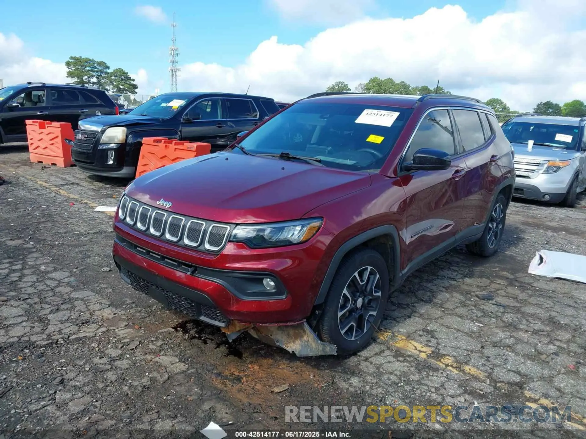 2 fotografías del automóvil dañado 3C4NJCBB6NT119409 JEEP COMPASS 2022