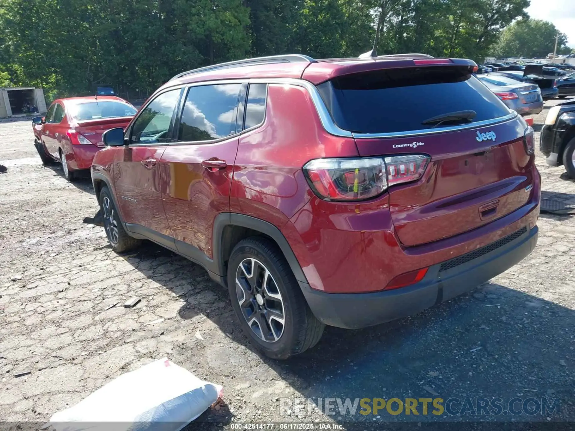 3 fotografías del automóvil dañado 3C4NJCBB6NT119409 JEEP COMPASS 2022