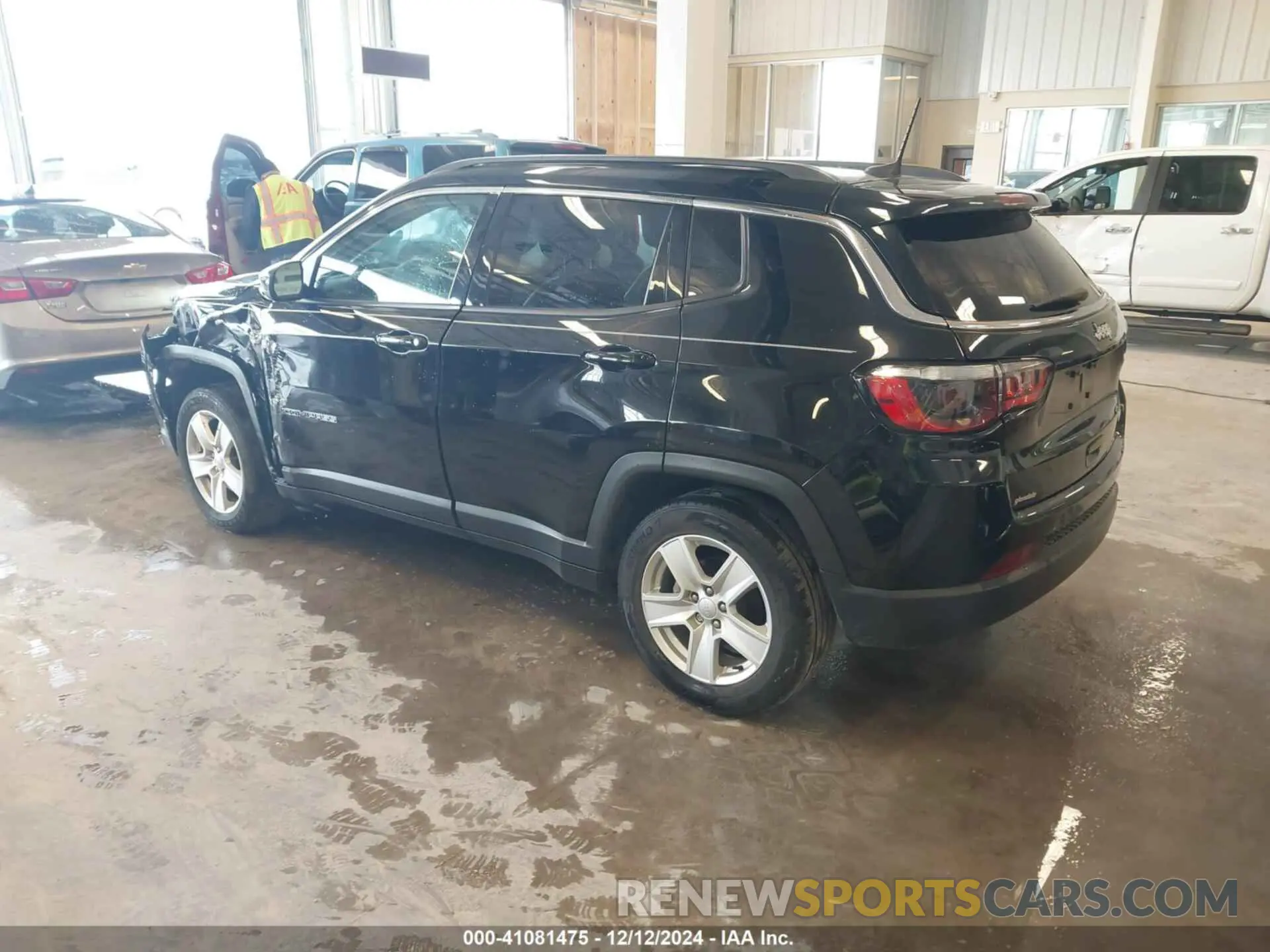 3 fotografías del automóvil dañado 3C4NJCBB6NT139191 JEEP COMPASS 2022