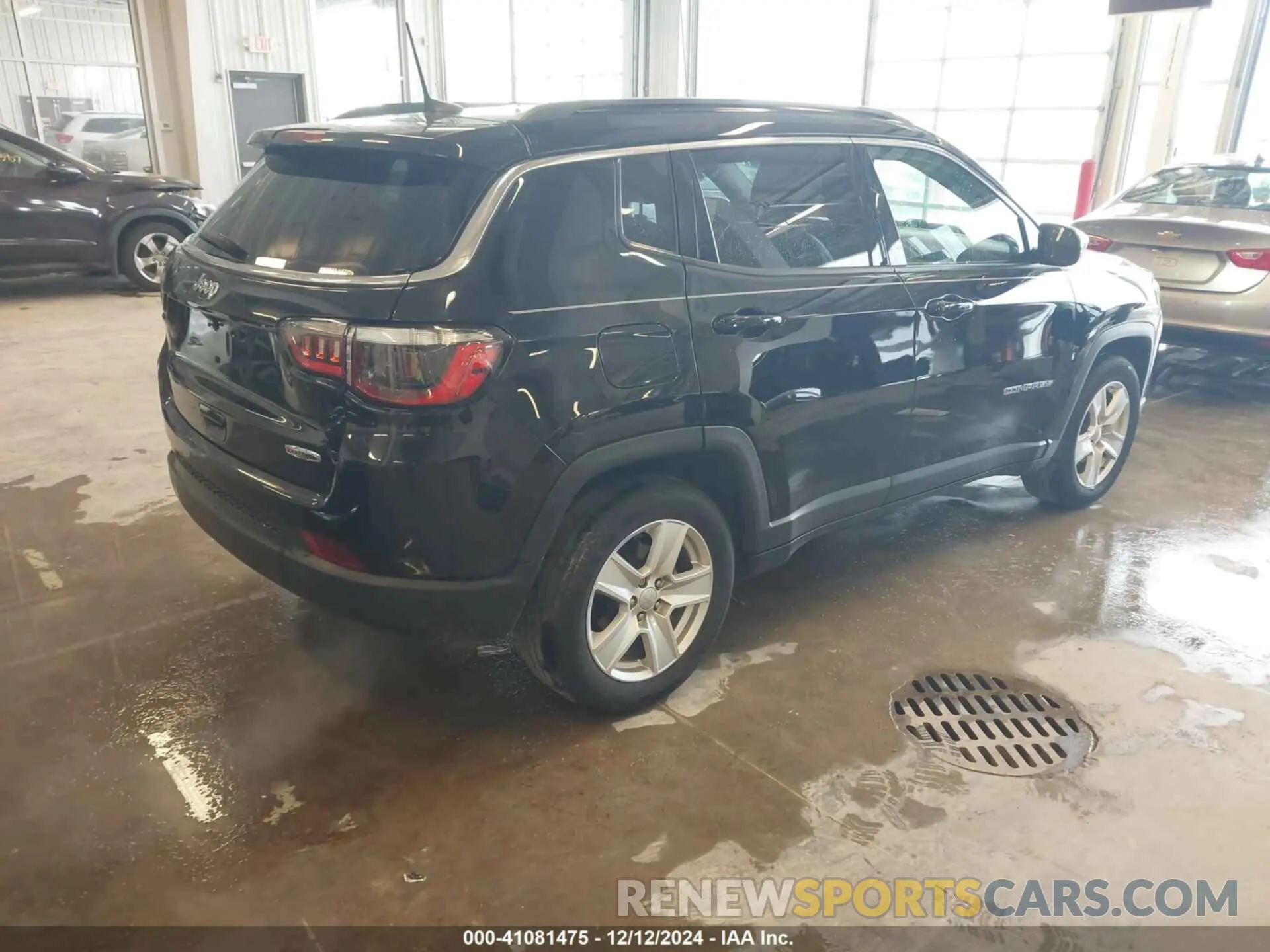 4 fotografías del automóvil dañado 3C4NJCBB6NT139191 JEEP COMPASS 2022