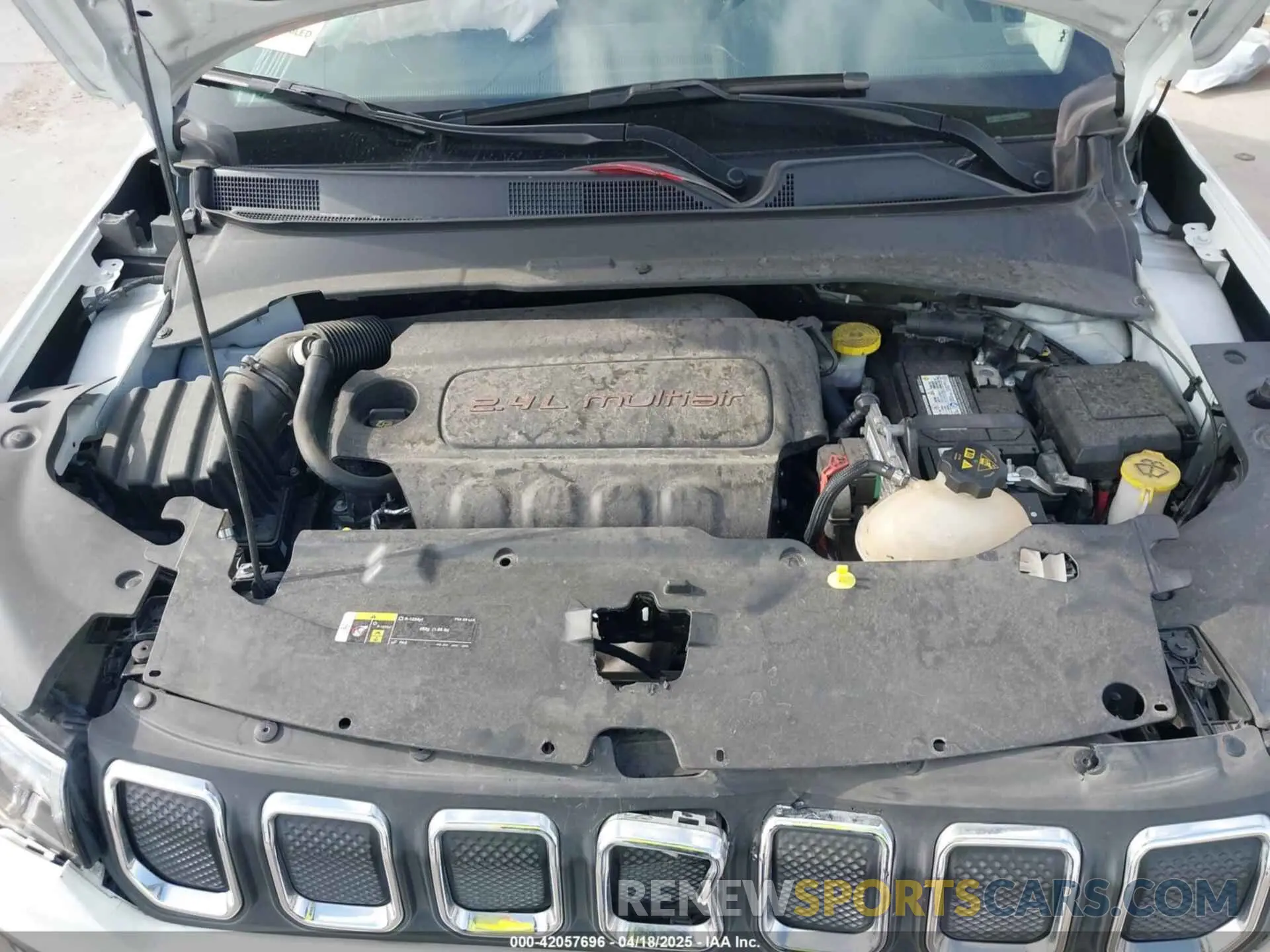 10 fotografías del automóvil dañado 3C4NJCBB6NT217940 JEEP COMPASS 2022