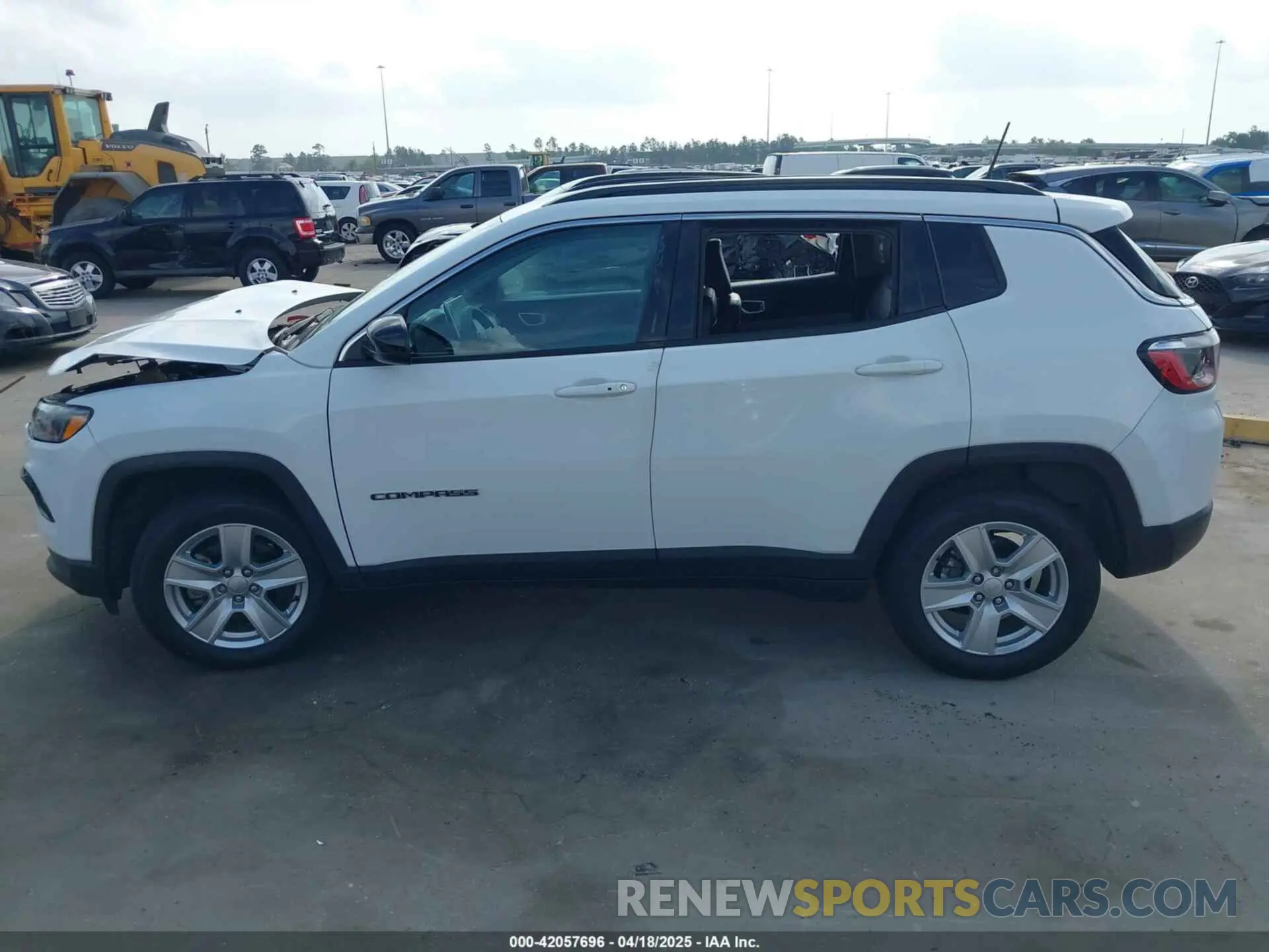14 fotografías del automóvil dañado 3C4NJCBB6NT217940 JEEP COMPASS 2022