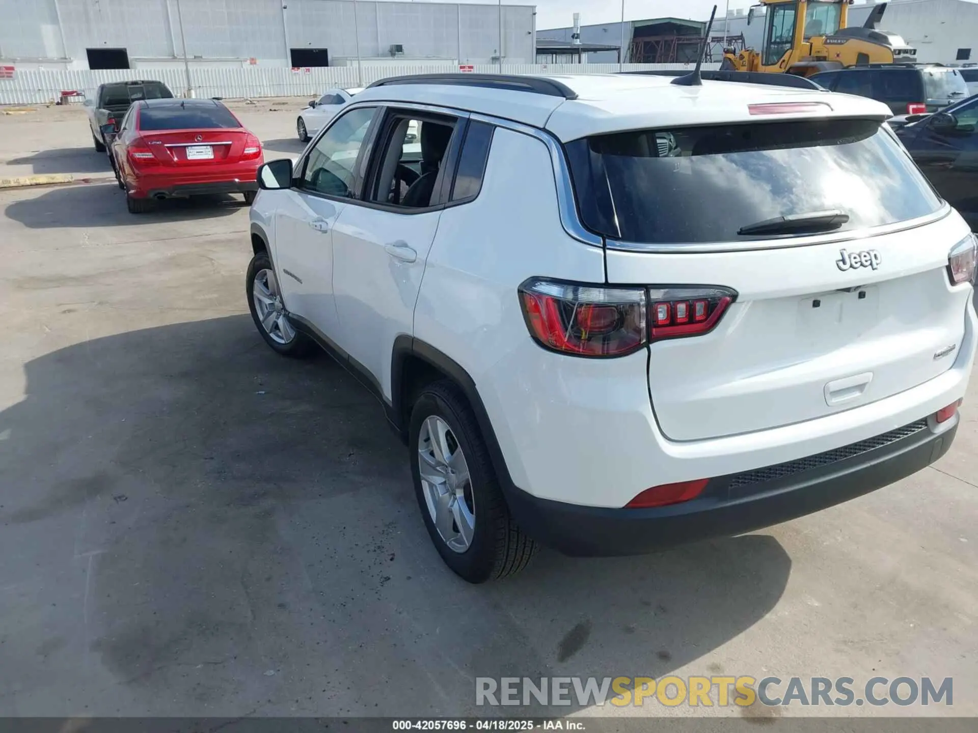 3 fotografías del automóvil dañado 3C4NJCBB6NT217940 JEEP COMPASS 2022