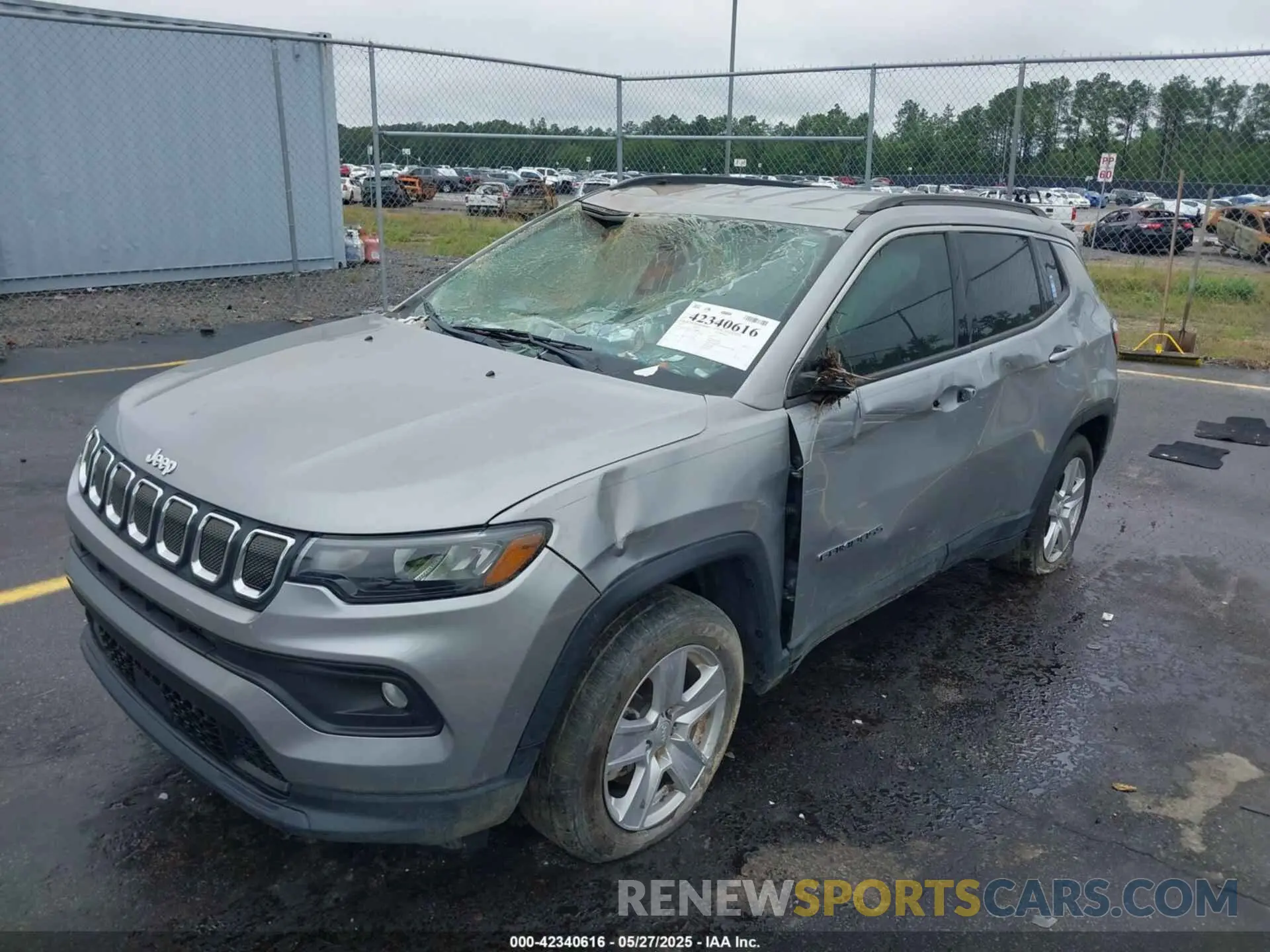 2 fotografías del automóvil dañado 3C4NJCBB6NT228906 JEEP COMPASS 2022