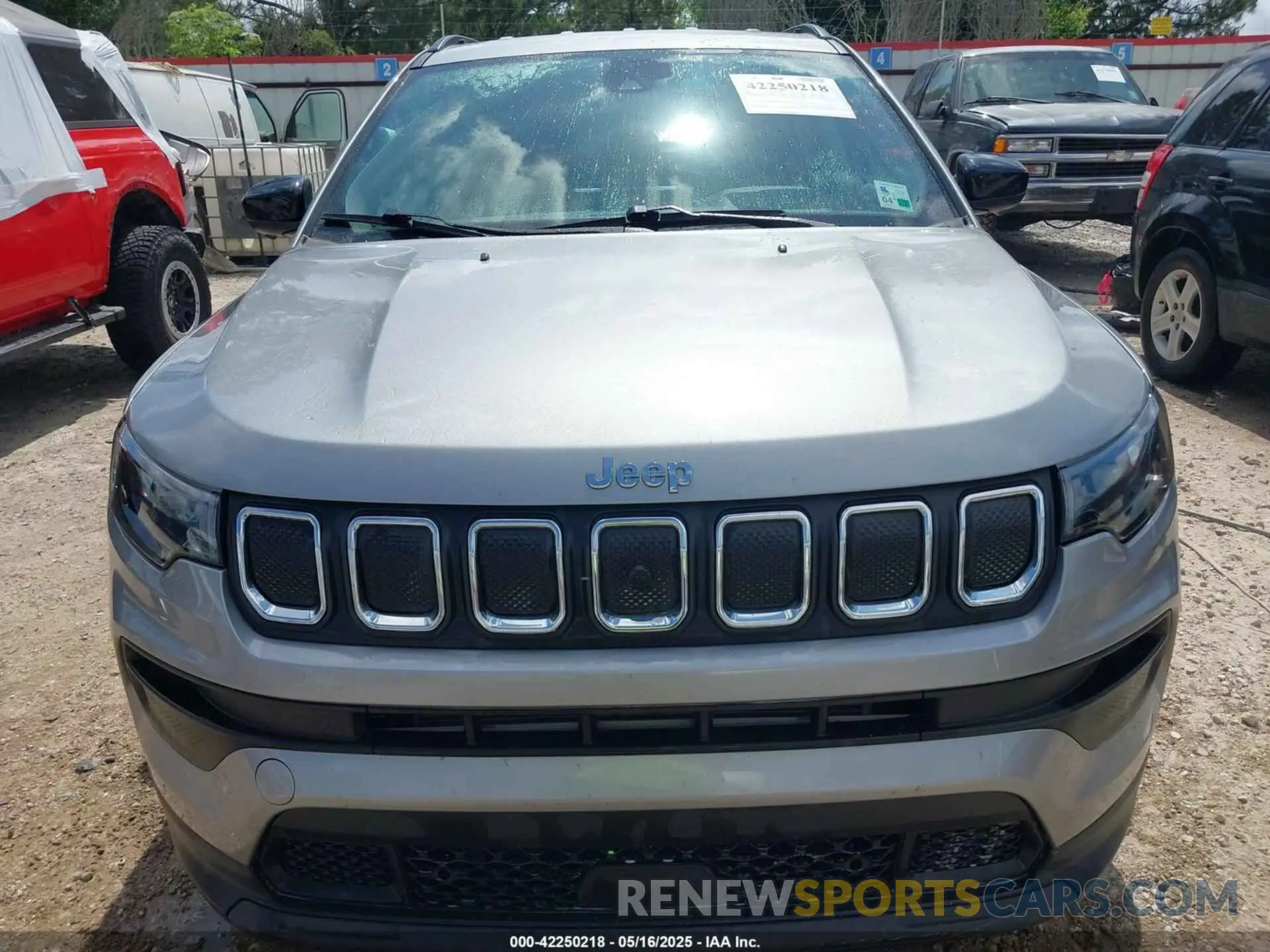 12 fotografías del automóvil dañado 3C4NJCBB7NT189257 JEEP COMPASS 2022