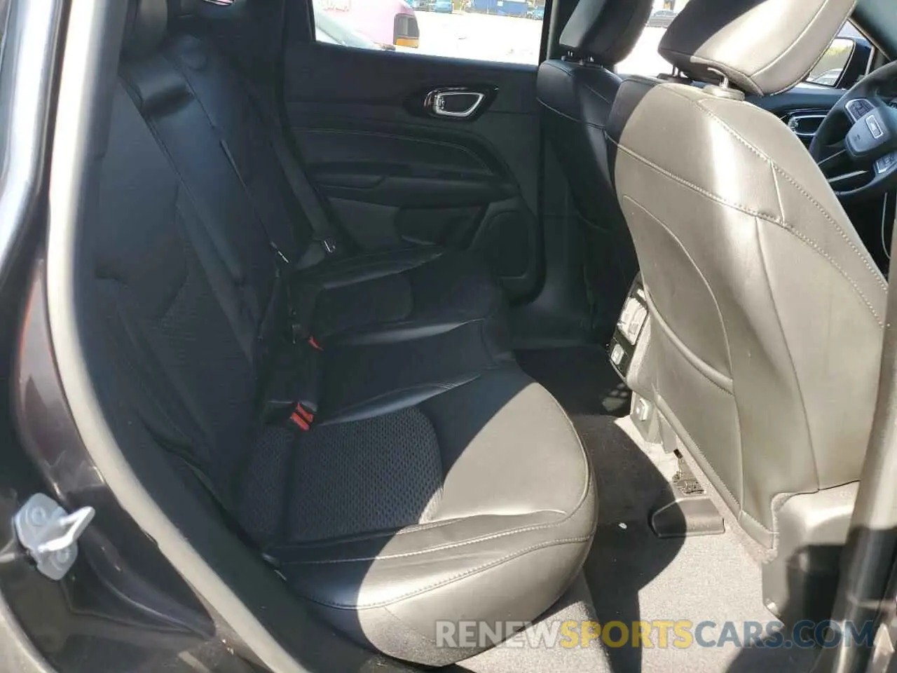 11 fotografías del automóvil dañado 3C4NJCBB8NT234318 JEEP COMPASS 2022