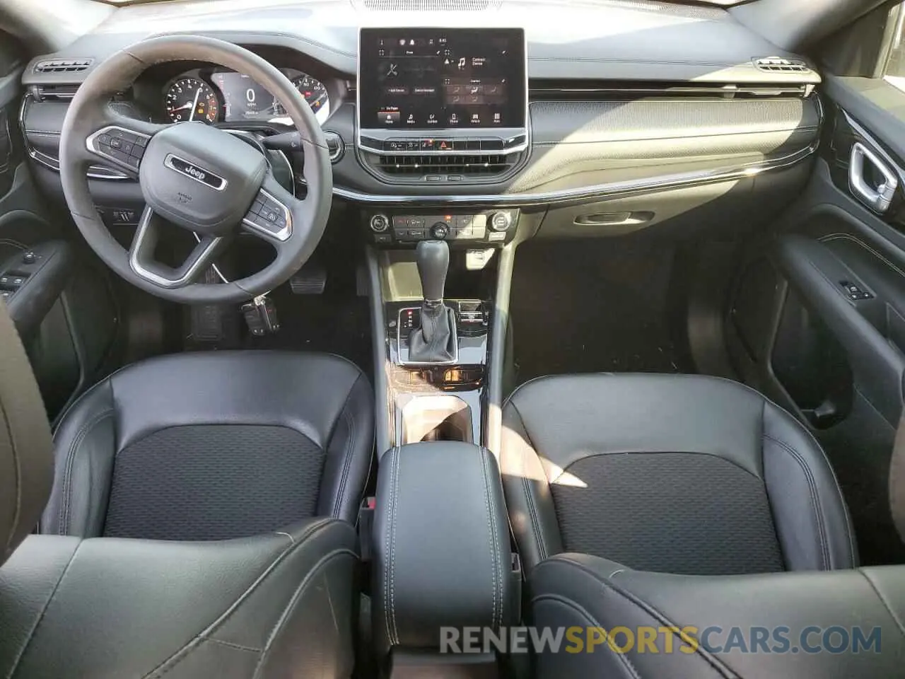 8 fotografías del automóvil dañado 3C4NJCBB8NT234318 JEEP COMPASS 2022
