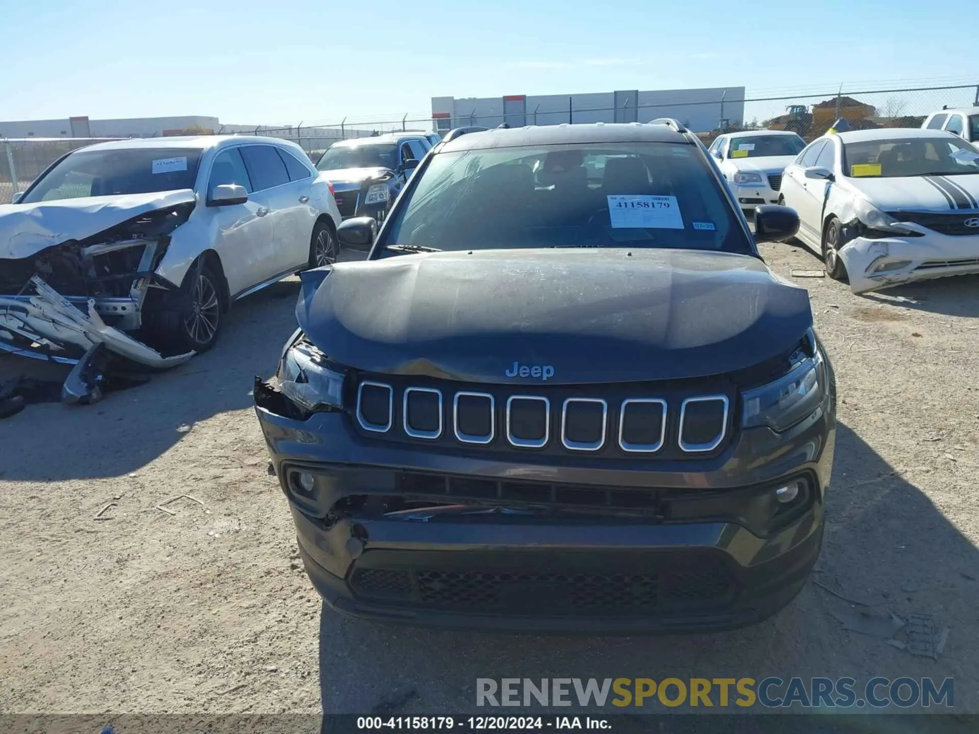 12 fotografías del automóvil dañado 3C4NJCBB9NT137192 JEEP COMPASS 2022