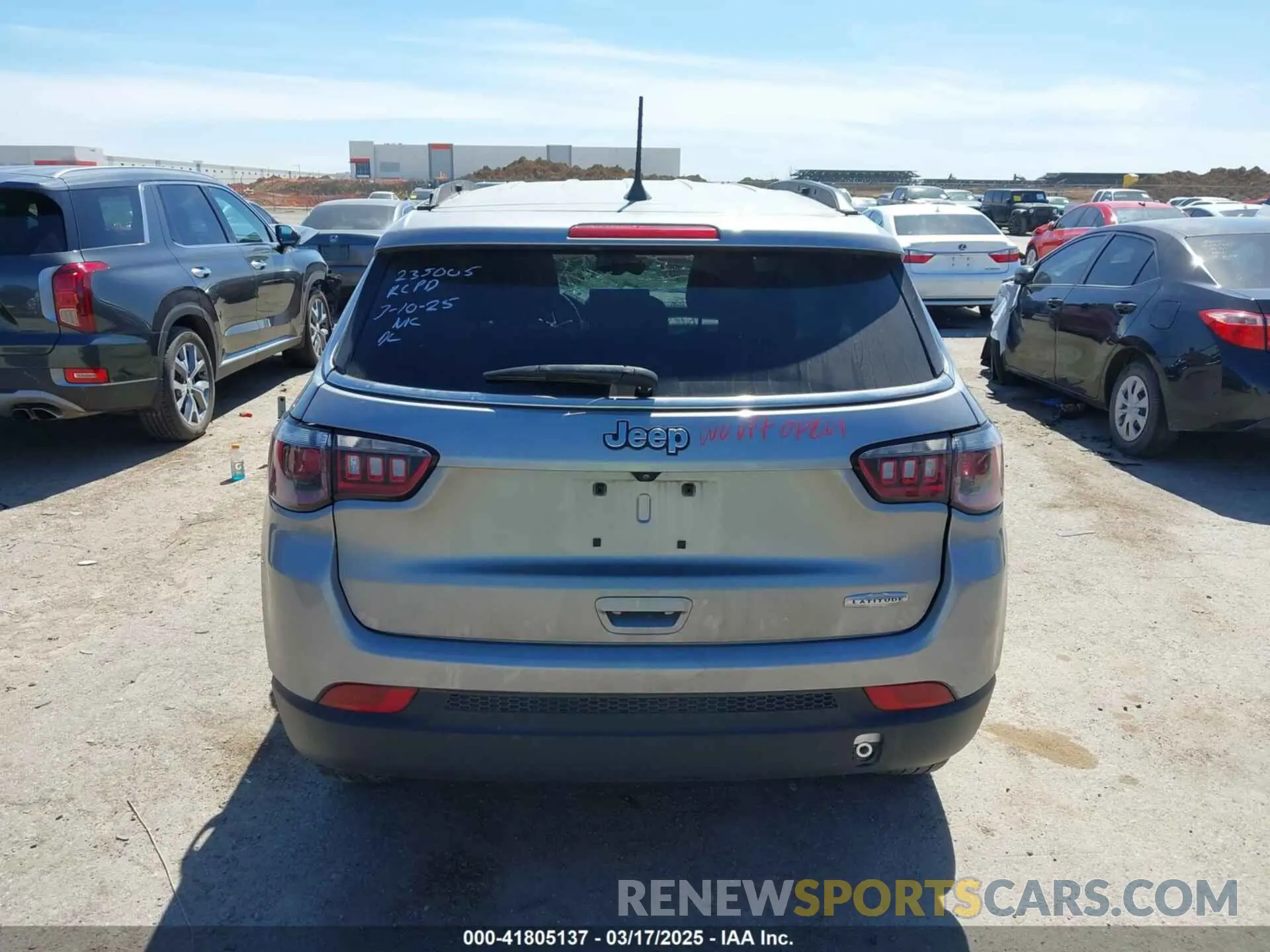 16 fotografías del automóvil dañado 3C4NJCBB9NT192421 JEEP COMPASS 2022