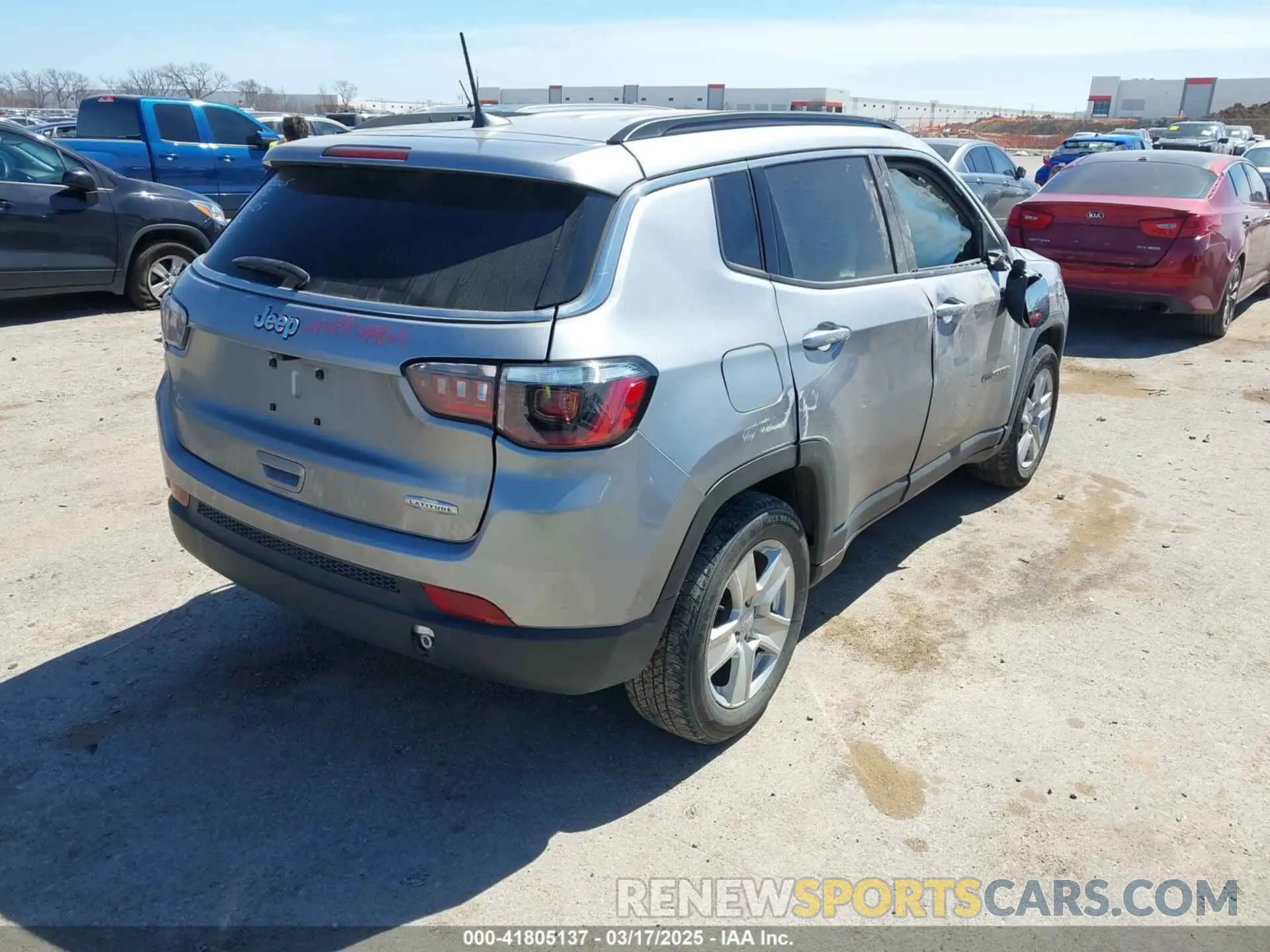 4 fotografías del automóvil dañado 3C4NJCBB9NT192421 JEEP COMPASS 2022