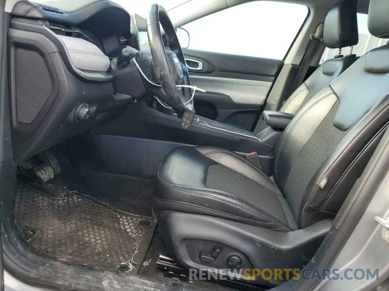7 fotografías del automóvil dañado 3C4NJDBB0NT181023 JEEP COMPASS 2022