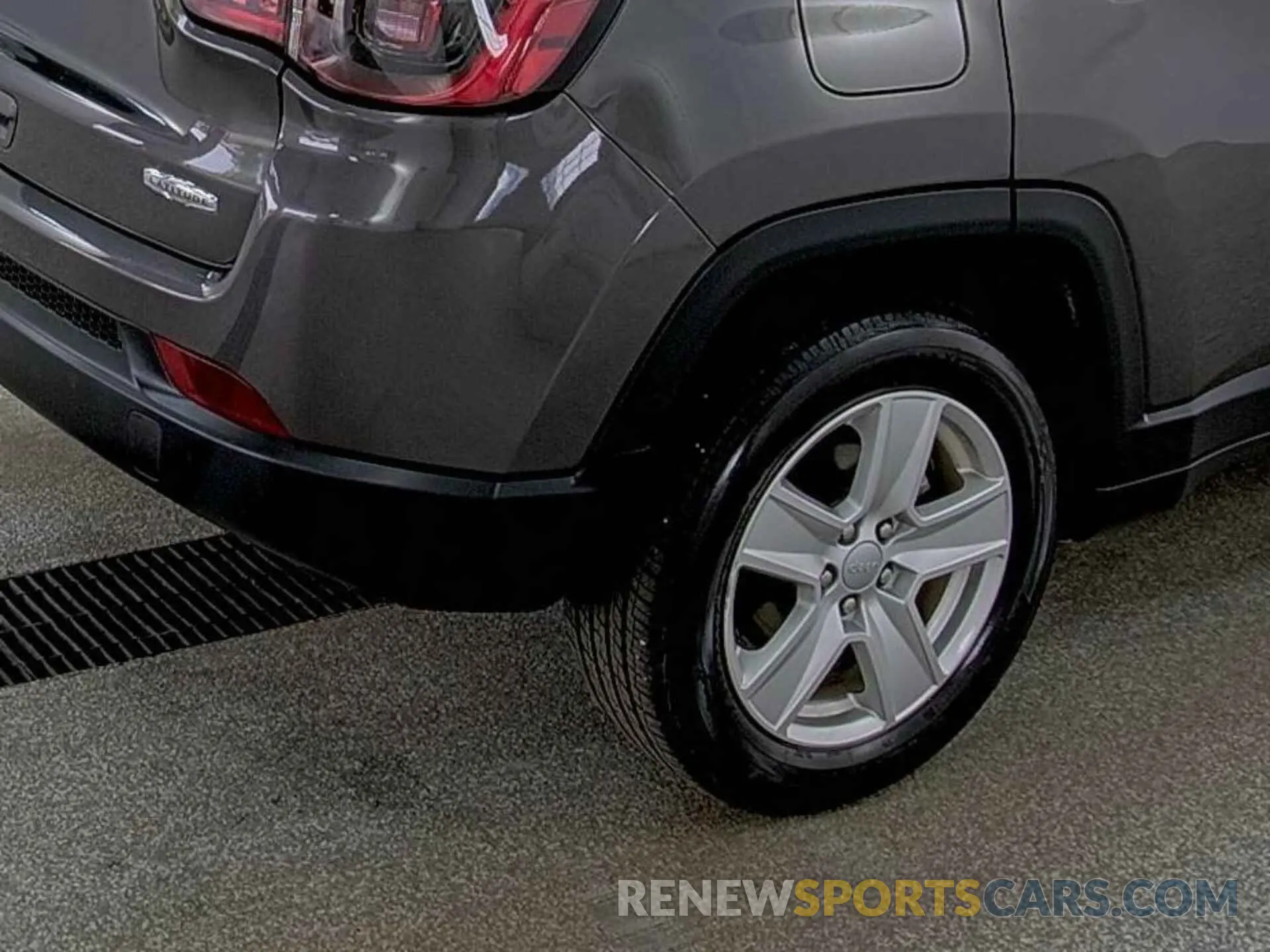 36 fotografías del automóvil dañado 3C4NJDBB1NT150654 JEEP COMPASS 2022