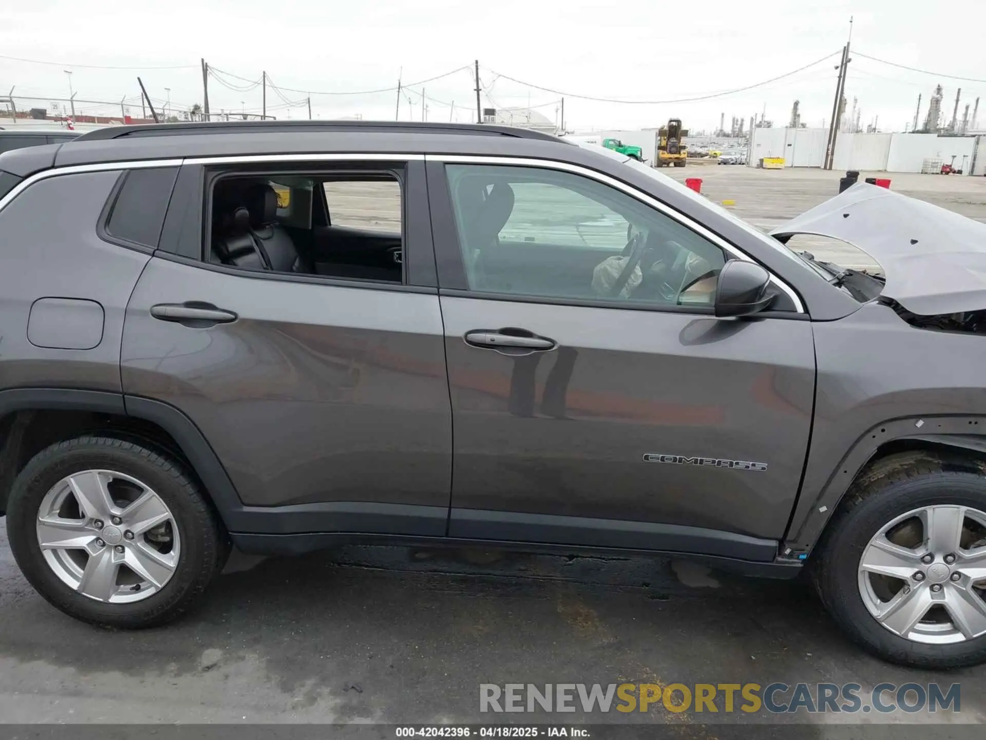 13 fotografías del automóvil dañado 3C4NJDBB2NT176163 JEEP COMPASS 2022