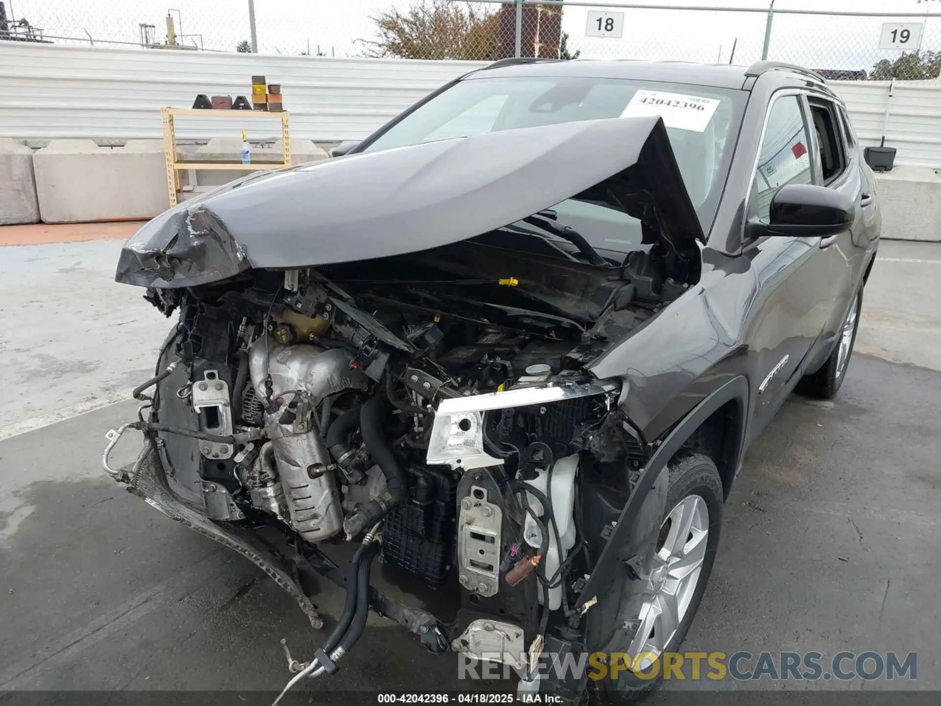 6 fotografías del automóvil dañado 3C4NJDBB2NT176163 JEEP COMPASS 2022