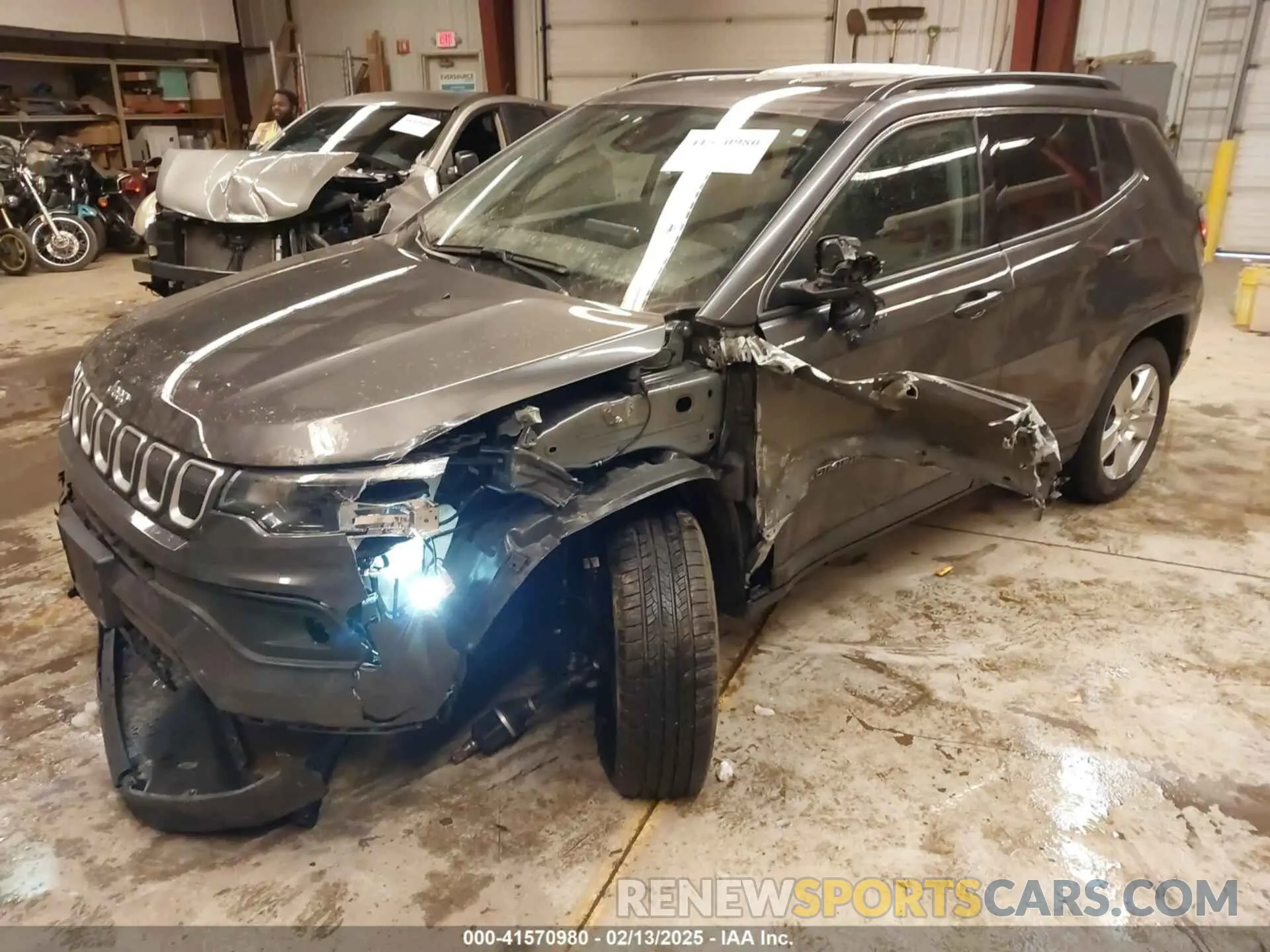 2 fotografías del automóvil dañado 3C4NJDBB3NT126047 JEEP COMPASS 2022