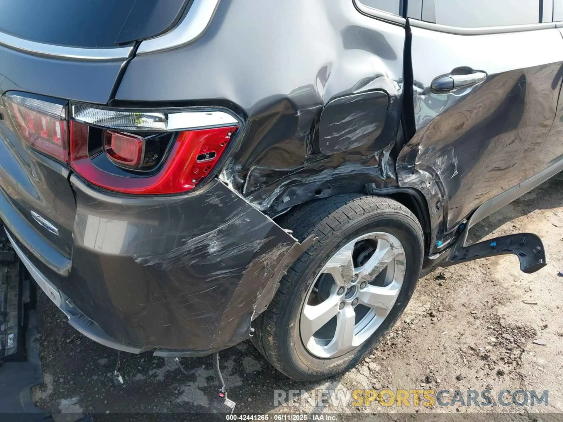 18 fotografías del automóvil dañado 3C4NJDBB3NT141583 JEEP COMPASS 2022