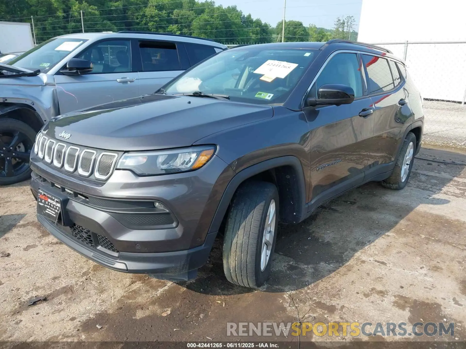 2 fotografías del automóvil dañado 3C4NJDBB3NT141583 JEEP COMPASS 2022