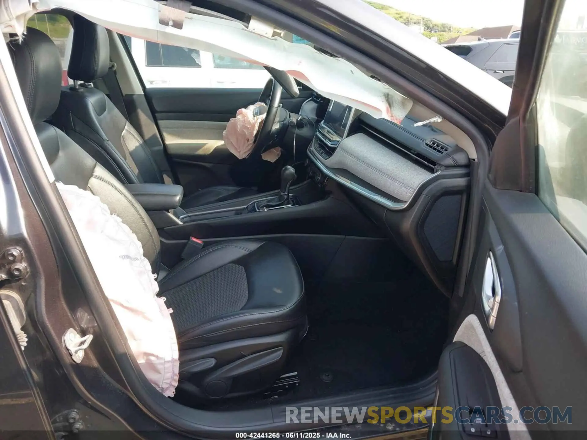 5 fotografías del automóvil dañado 3C4NJDBB3NT141583 JEEP COMPASS 2022