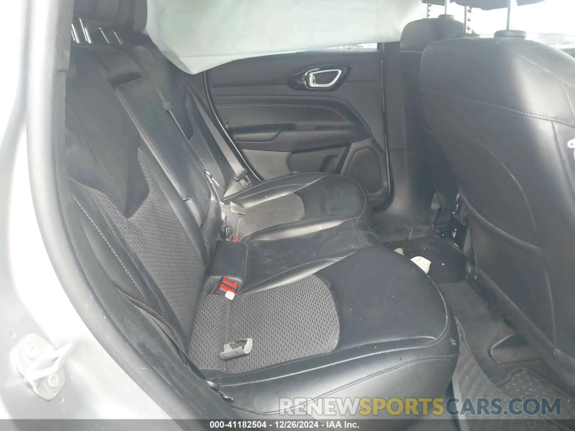 8 fotografías del automóvil dañado 3C4NJDBB4NT197015 JEEP COMPASS 2022