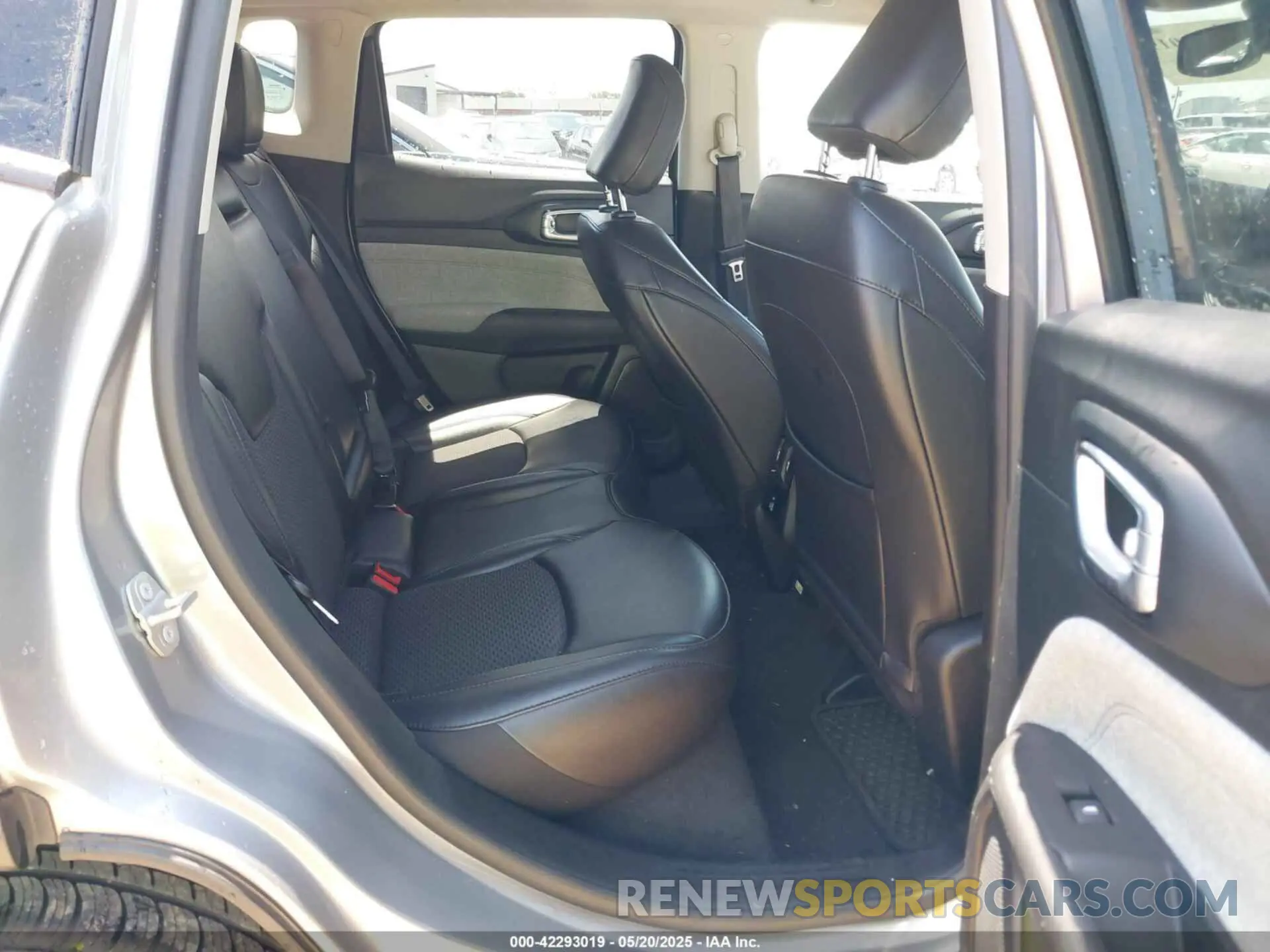 8 fotografías del automóvil dañado 3C4NJDBB4NT230241 JEEP COMPASS 2022