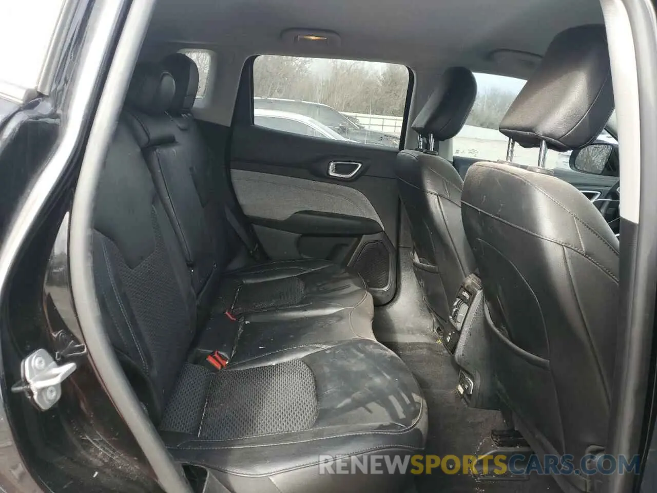 11 fotografías del automóvil dañado 3C4NJDBB6NT124048 JEEP COMPASS 2022