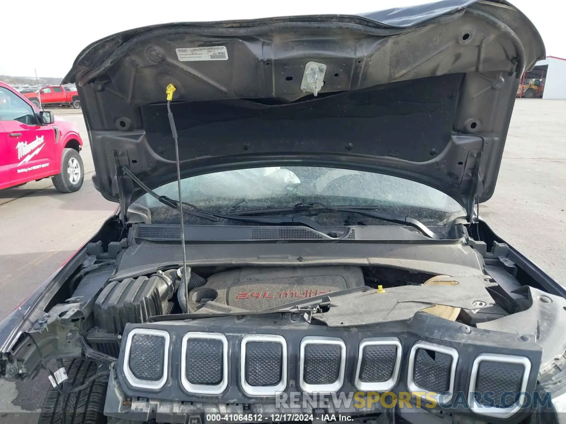 10 fotografías del automóvil dañado 3C4NJDBB8NT152417 JEEP COMPASS 2022