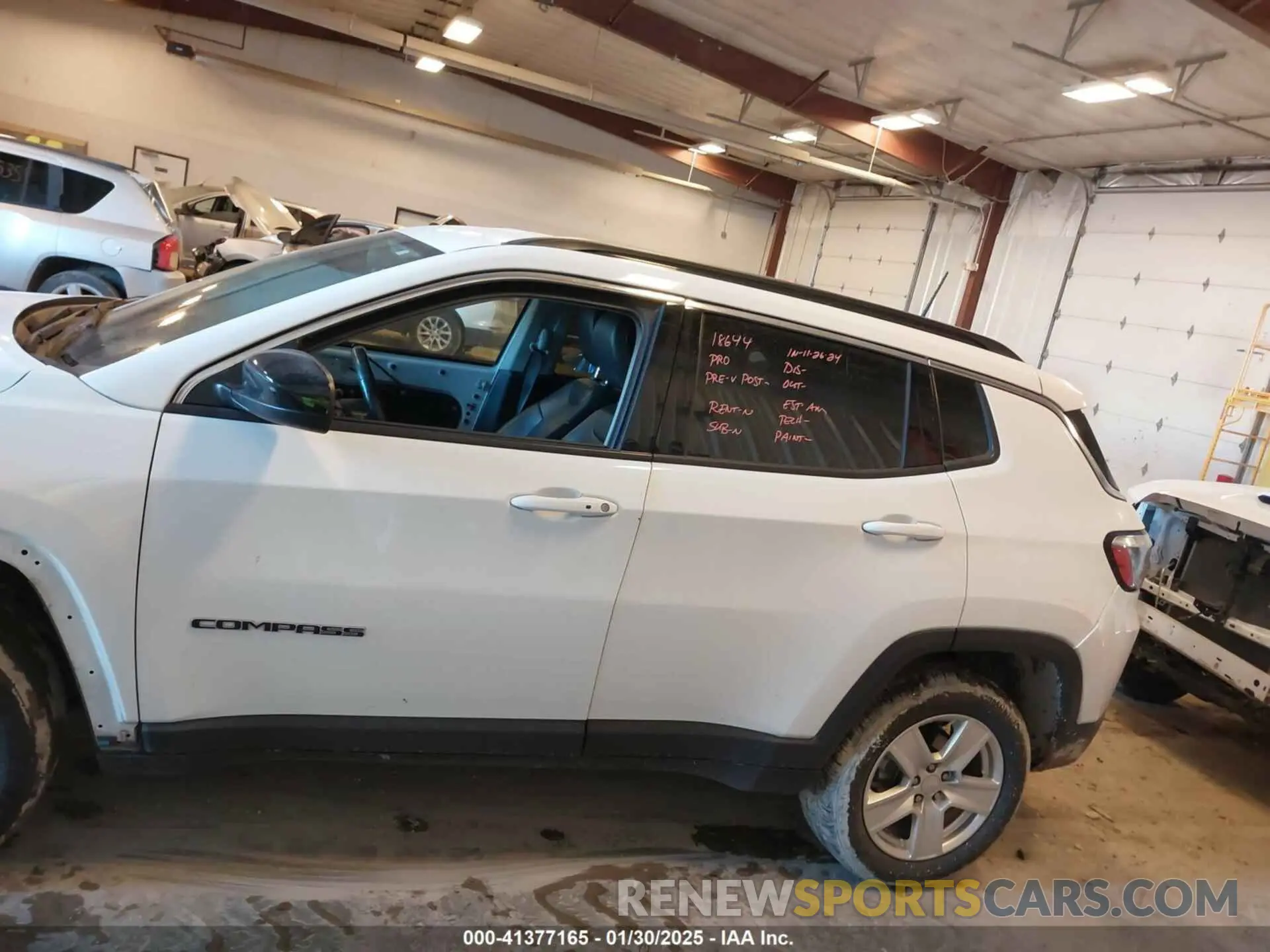 15 fotografías del automóvil dañado 3C4NJDBB9NT152152 JEEP COMPASS 2022