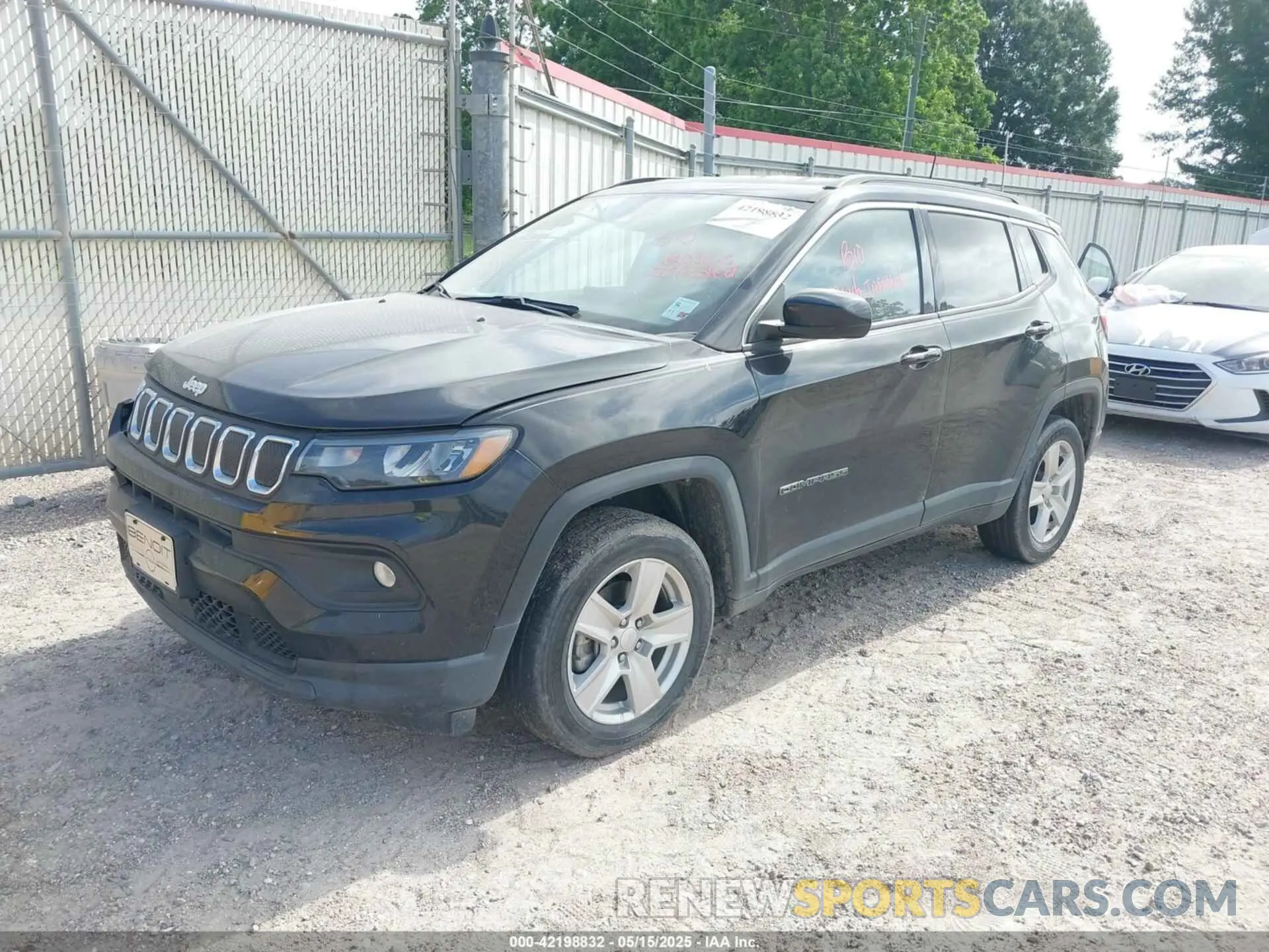 2 fotografías del automóvil dañado 3C4NJDBBXNT209295 JEEP COMPASS 2022