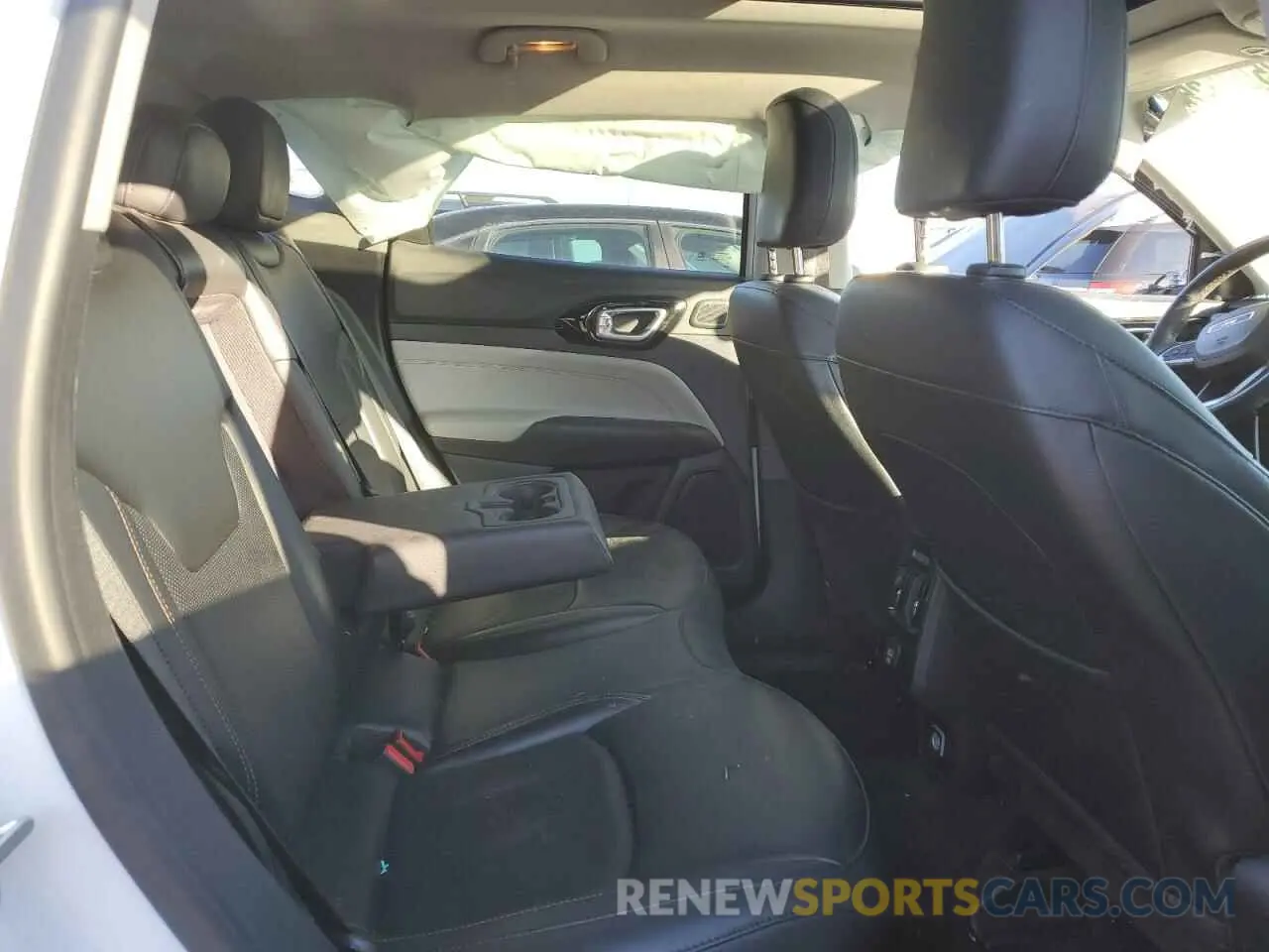 11 fotografías del automóvil dañado 3C4NJDCB0NT180288 JEEP COMPASS 2022
