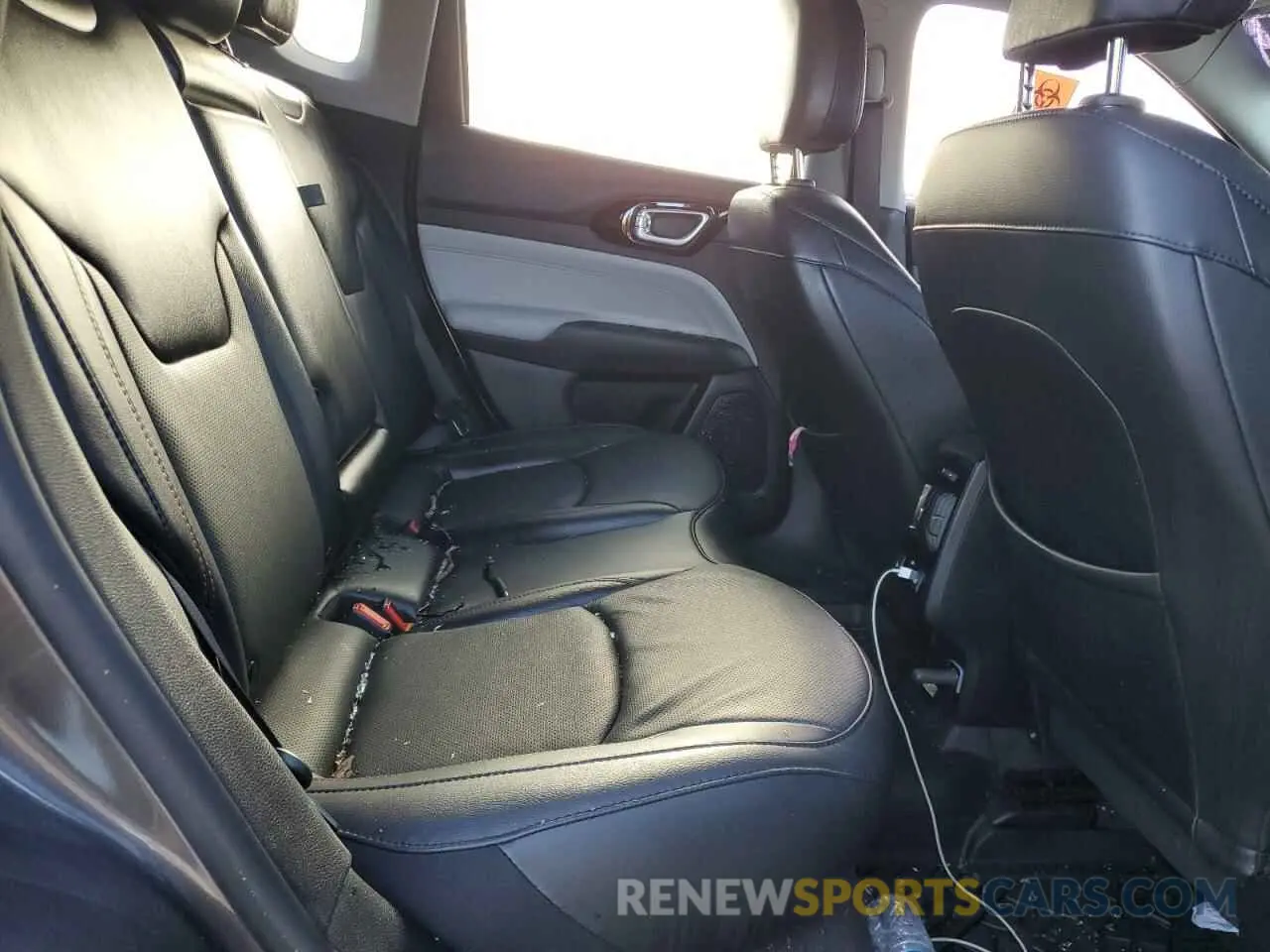11 fotografías del automóvil dañado 3C4NJDCB4NT210246 JEEP COMPASS 2022